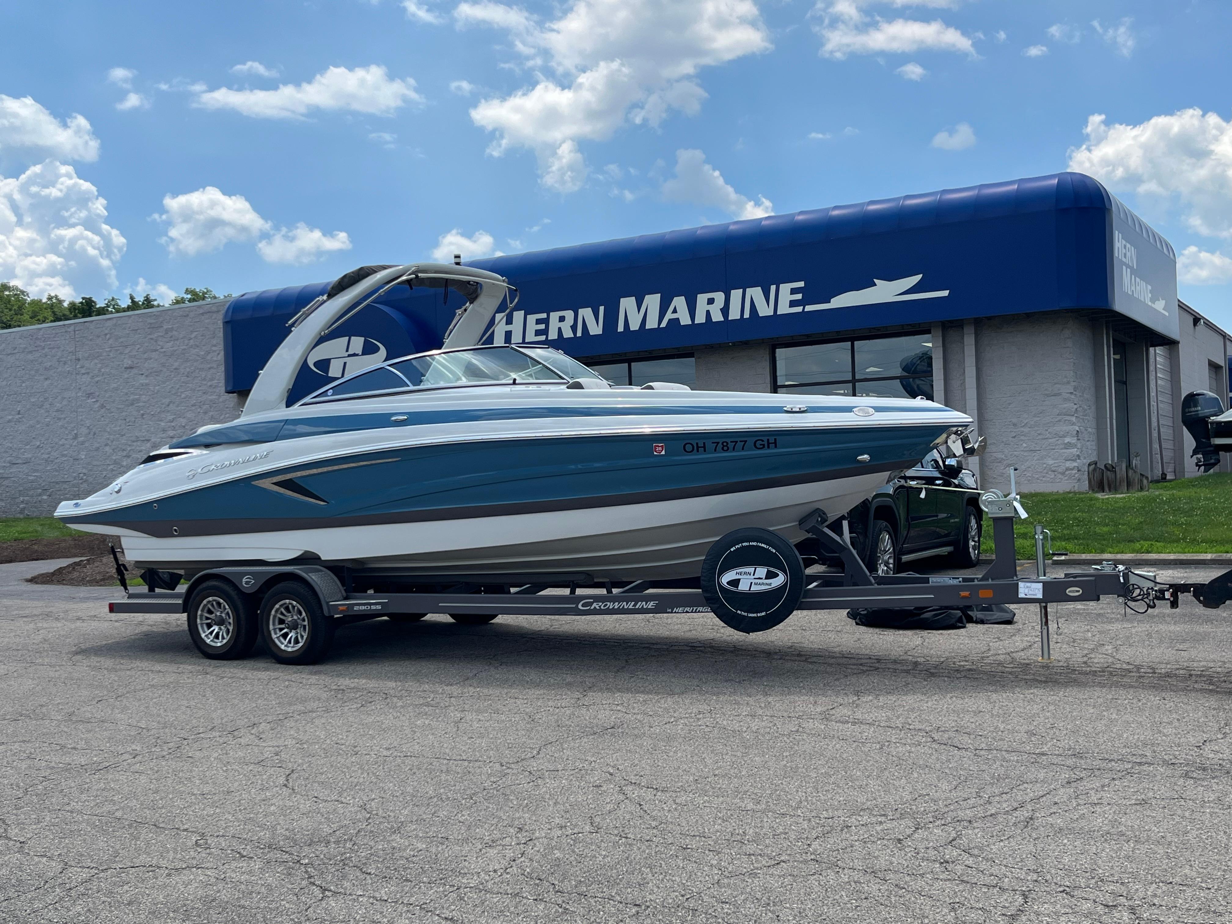2022 Crownline 280 SS