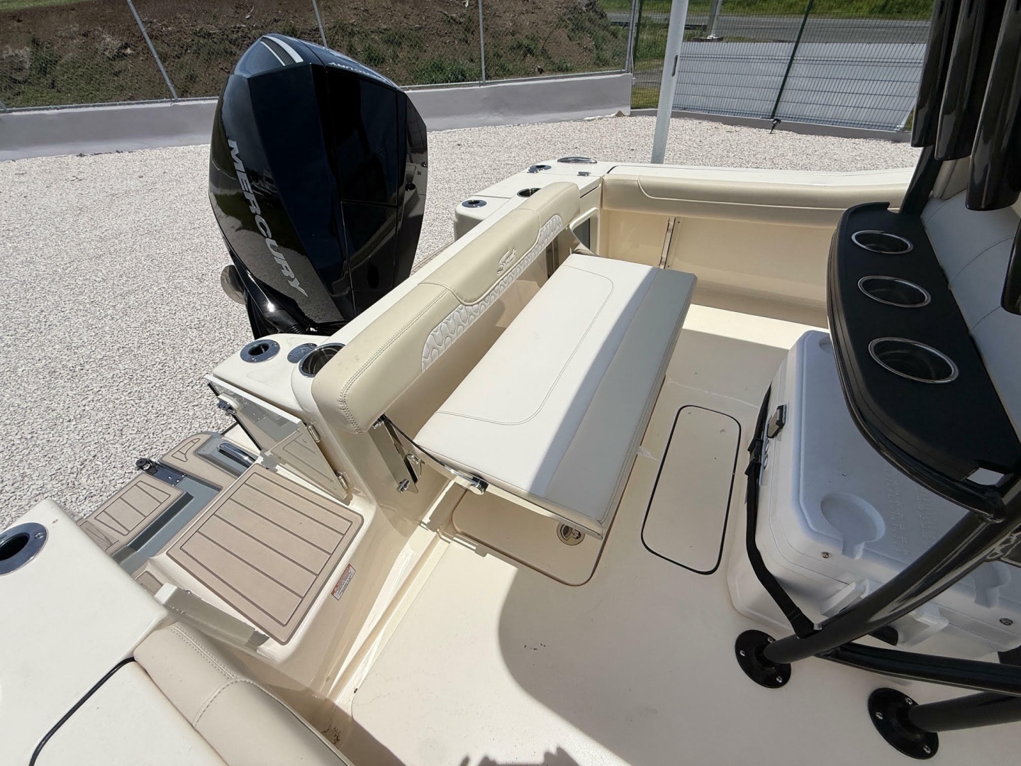 2016 Scout 220 XSF - Image 9