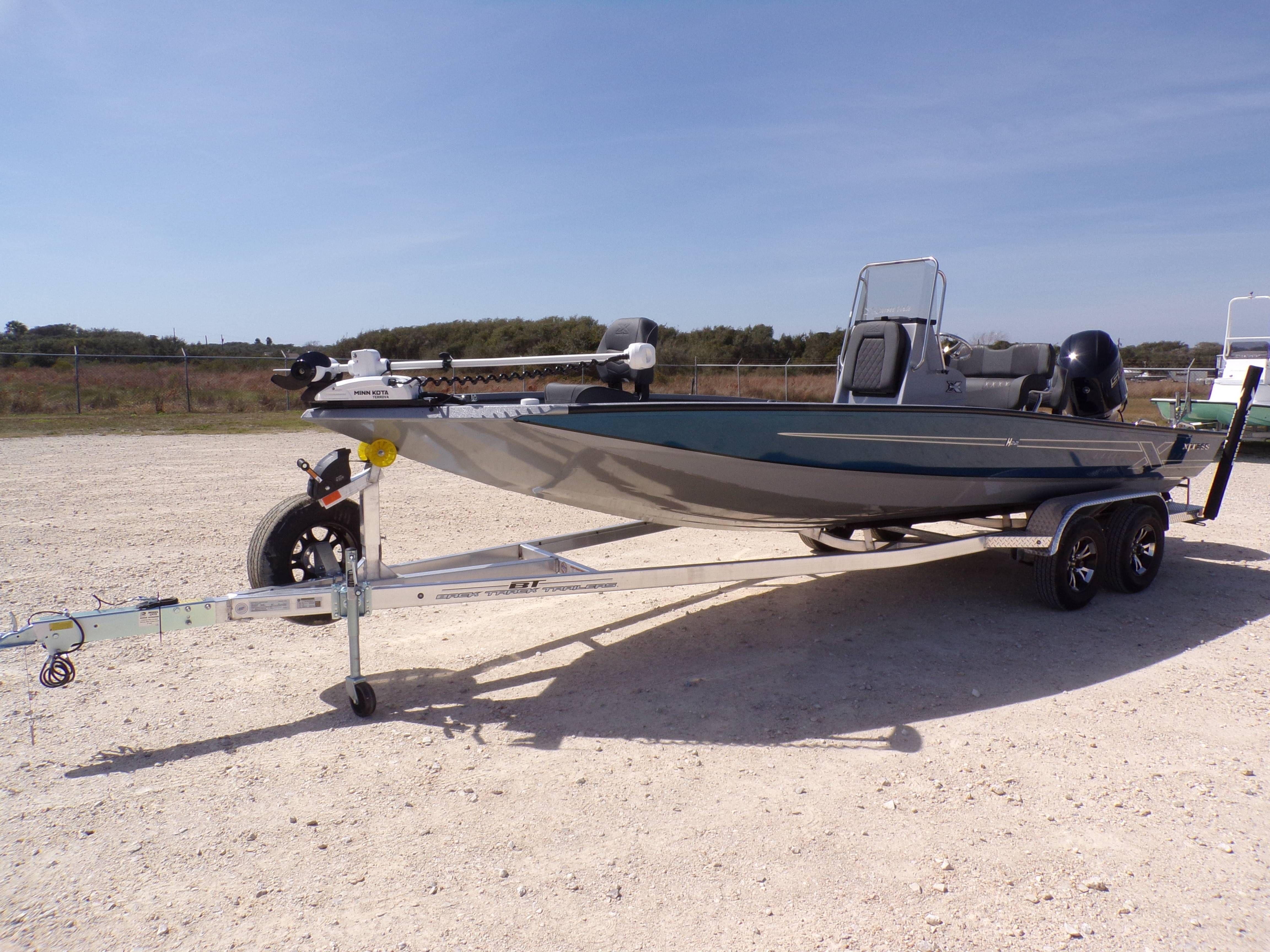 2026 Xpress H22B Bay - 17