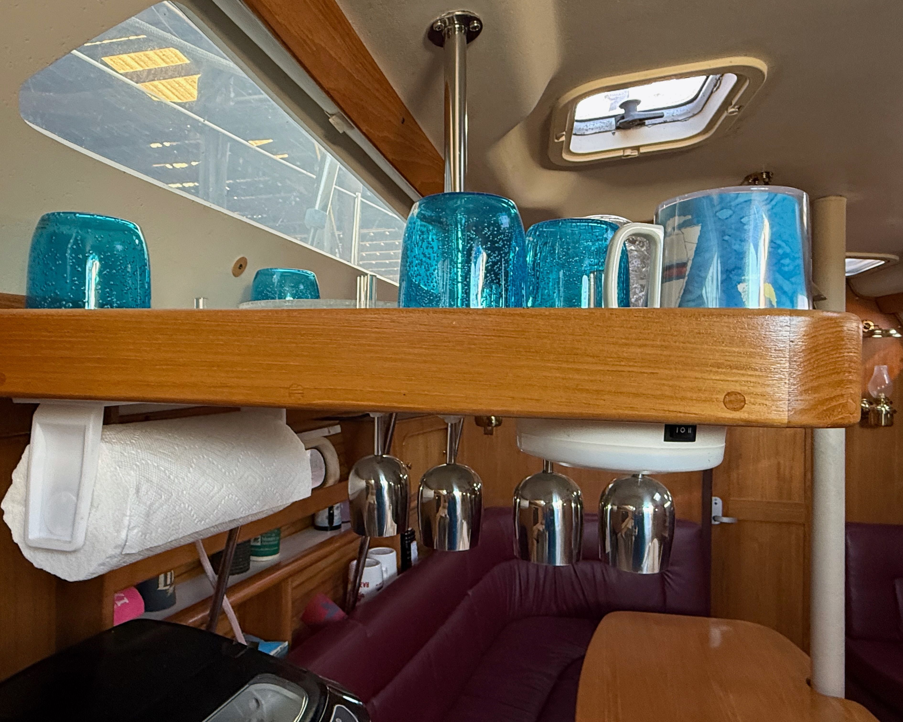 2001 Catalina 380 - 49