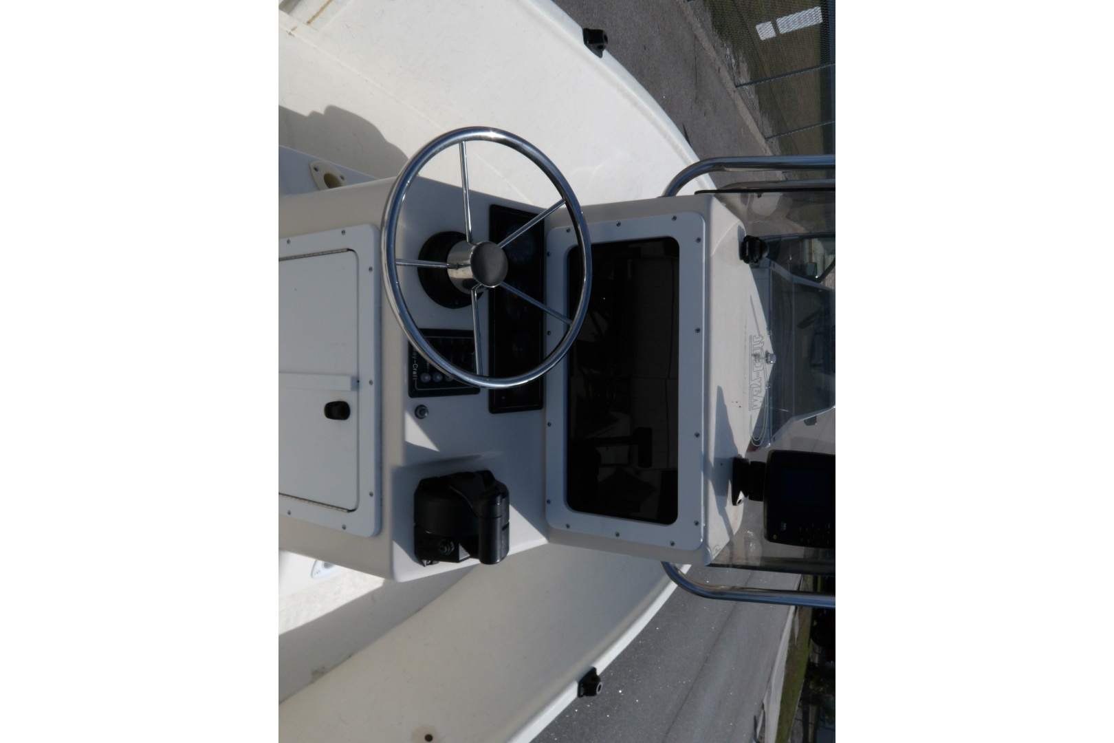2005 May-Craft 1800 Skiff - Image 7