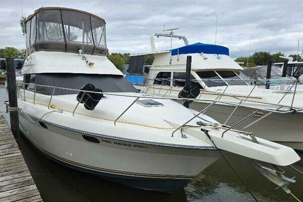 1991 Silverton 37 Motor Yacht