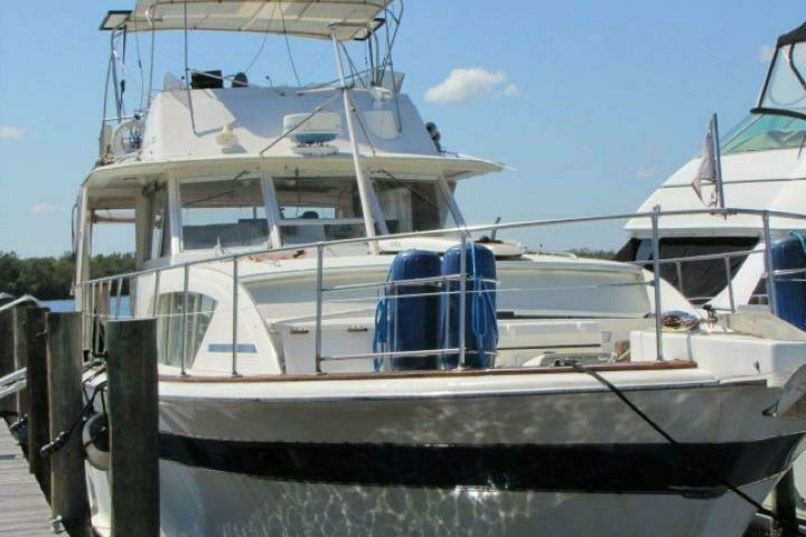 1973 Chris-Craft 55 Commander - Image 4