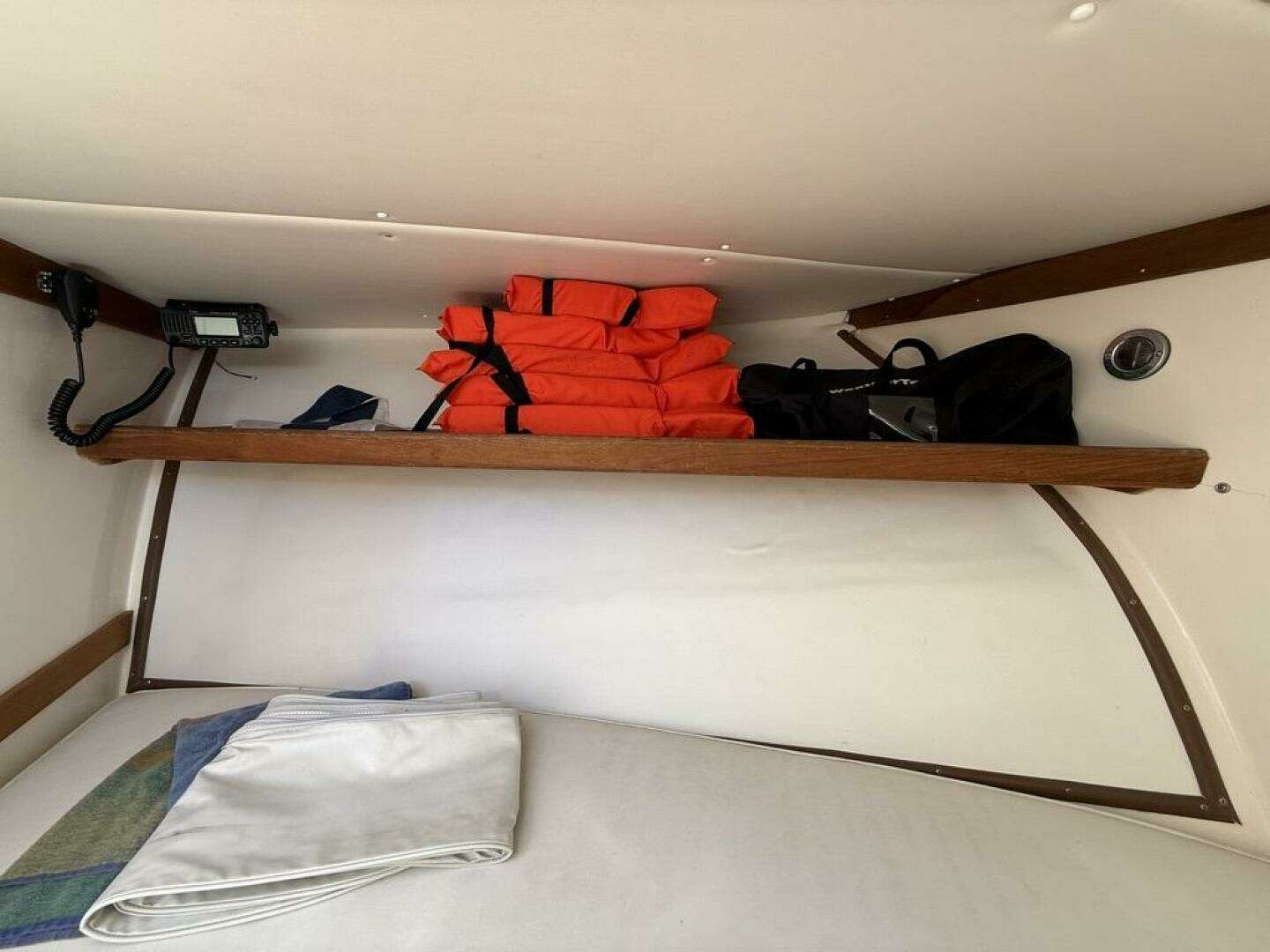 1986 Dusky 26 Custom - Image 22