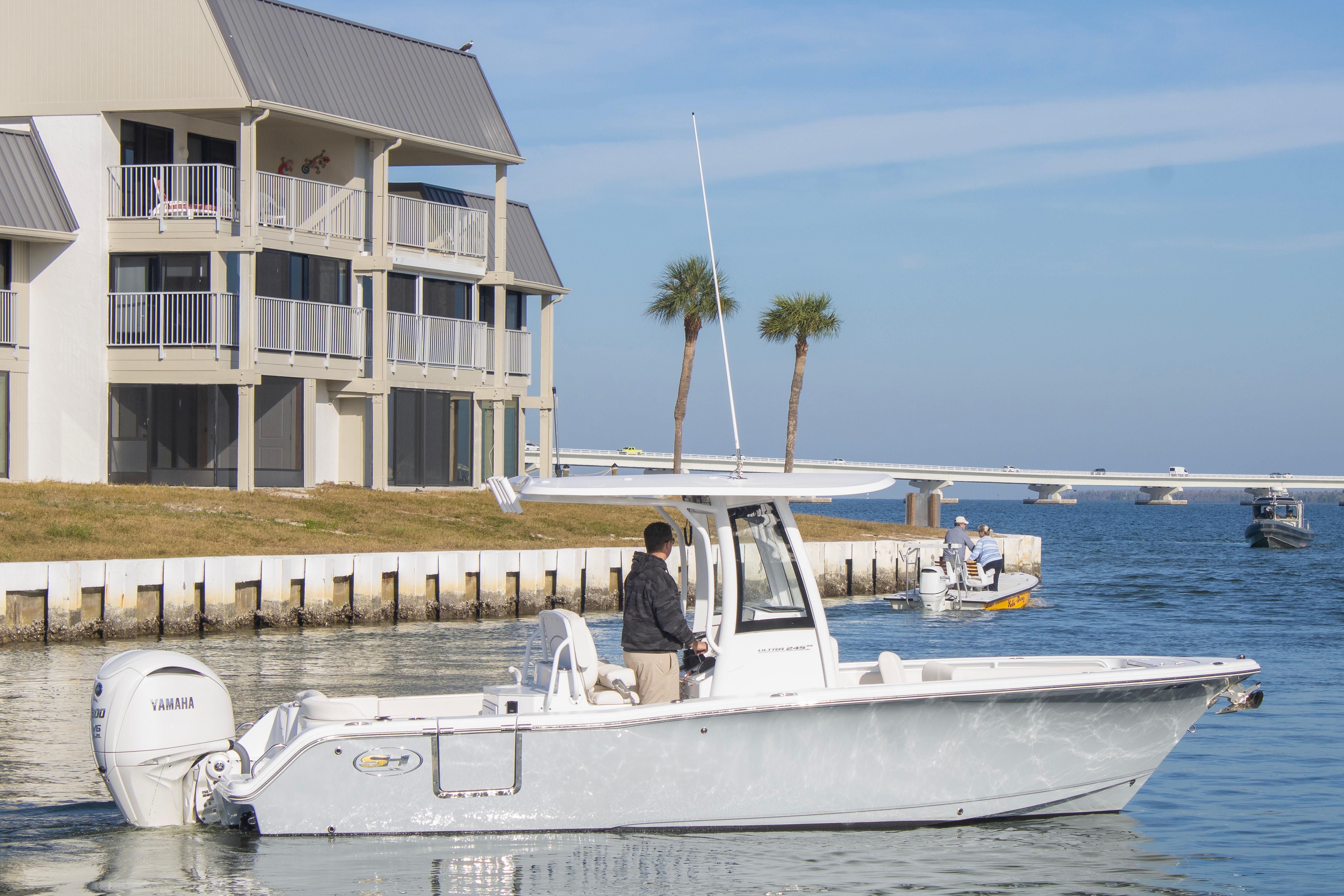 2026 Sea Hunt Ultra 245 SE