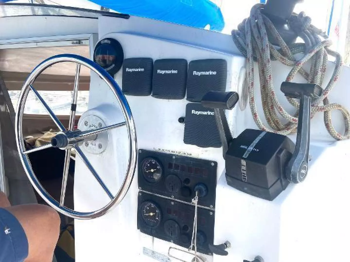 1995 Fountaine Pajot Athena 38 - Image 16