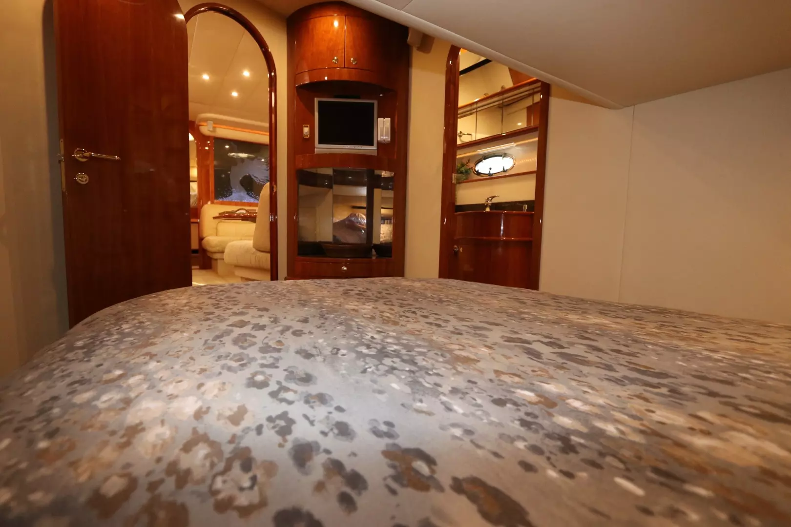 2005 Neptunus 56 Express - Image 36