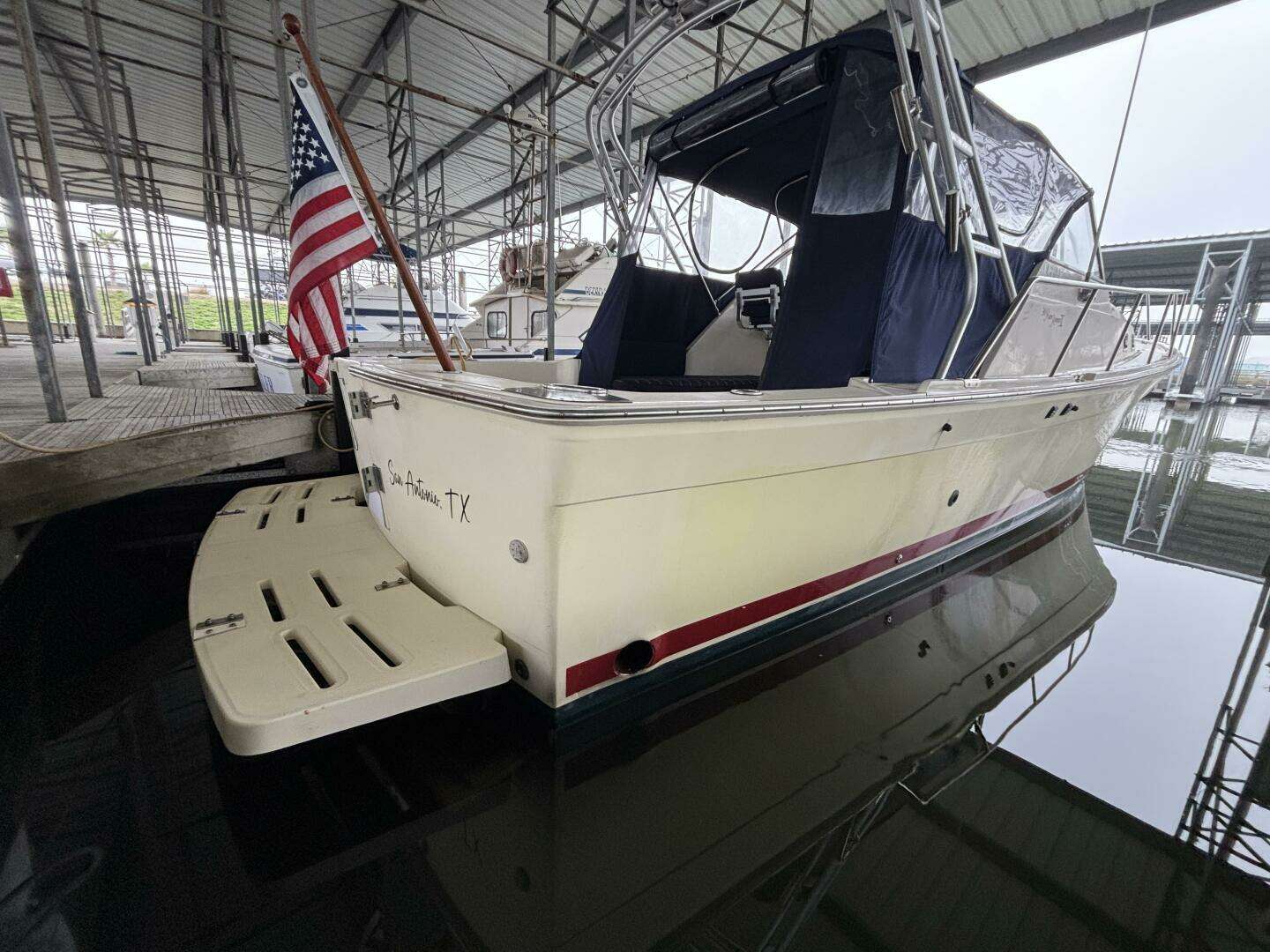2004 Mainship Pilot 30 Rum Runner II - Image 7