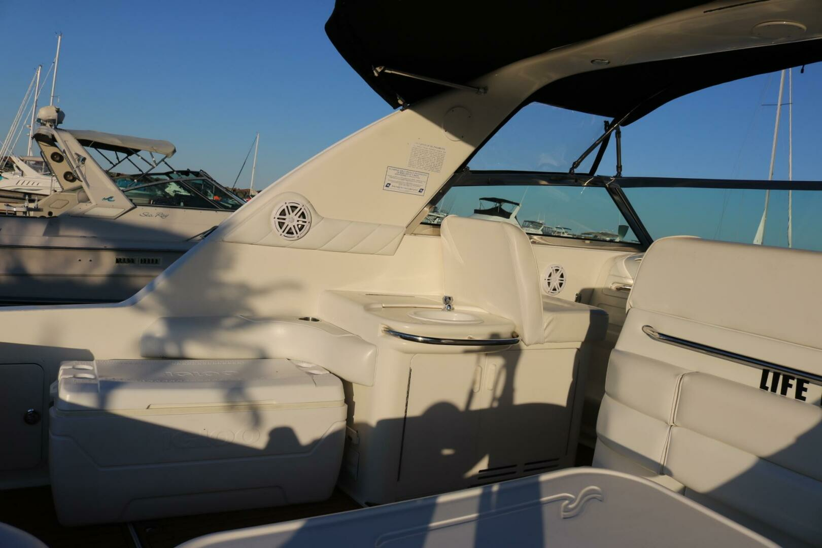 1996 Sea Ray Sundancer - Image 28