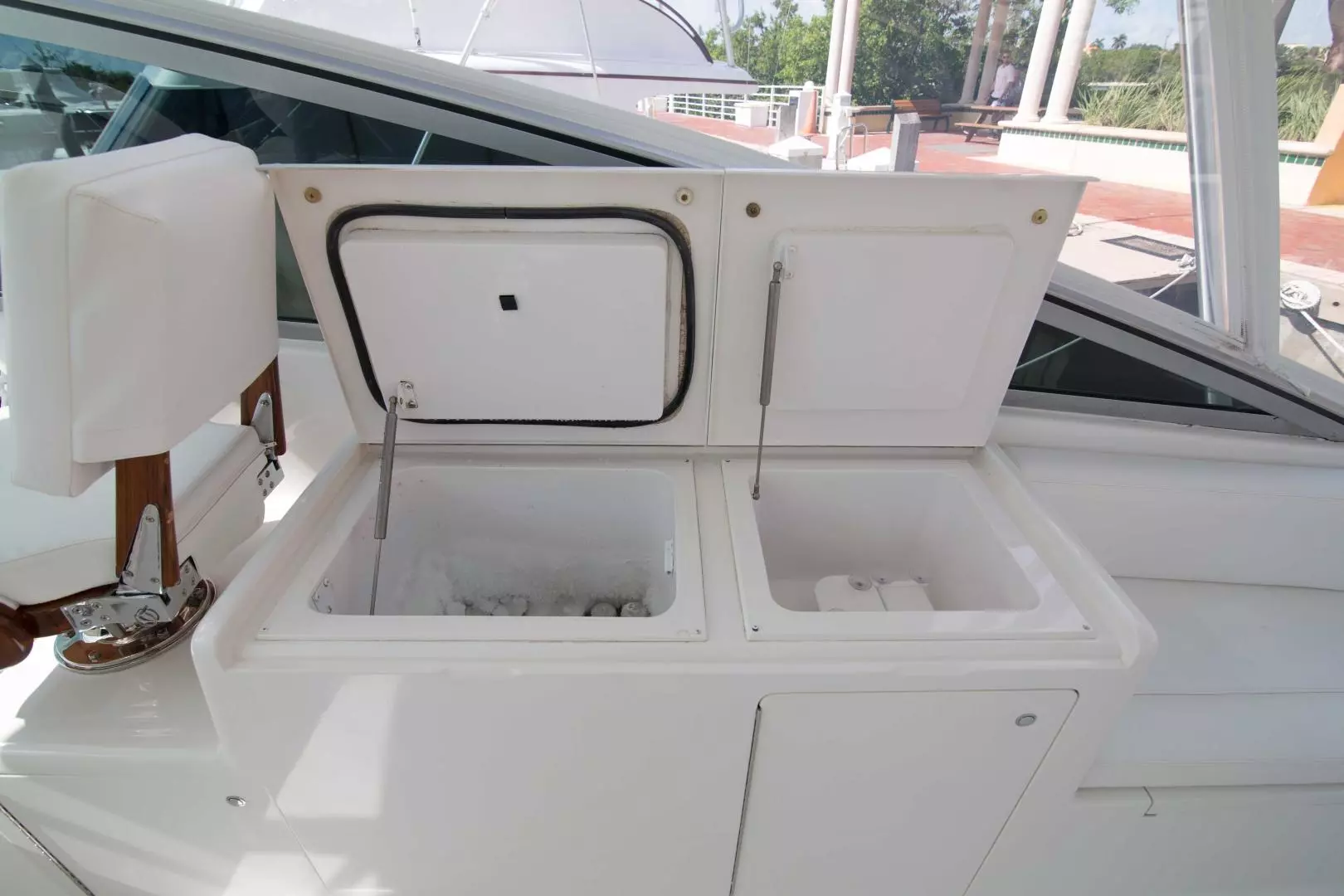 2001 Viking 50 Express - Image 37