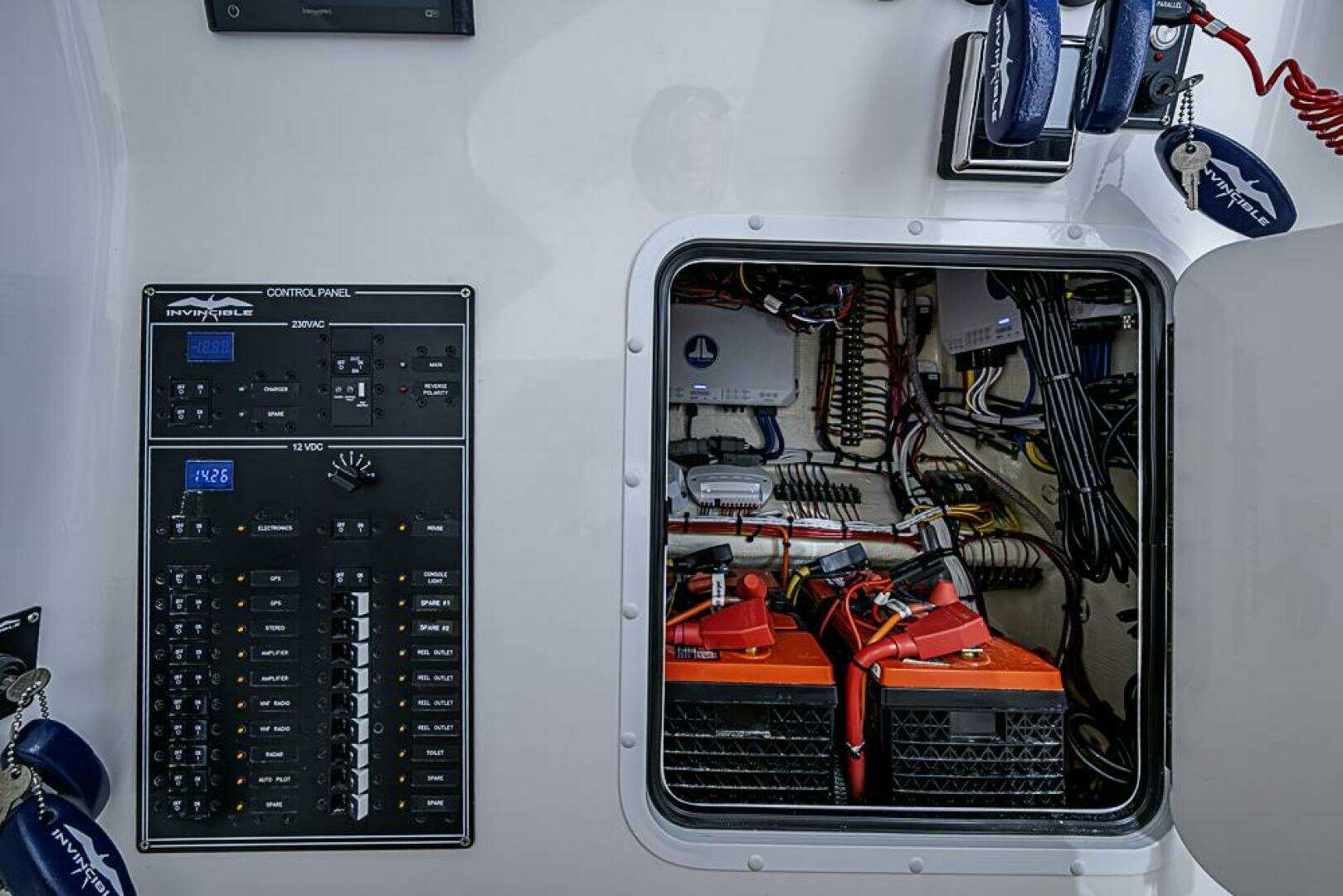 2023 Invincible 33 Open Fisherman - Image 17