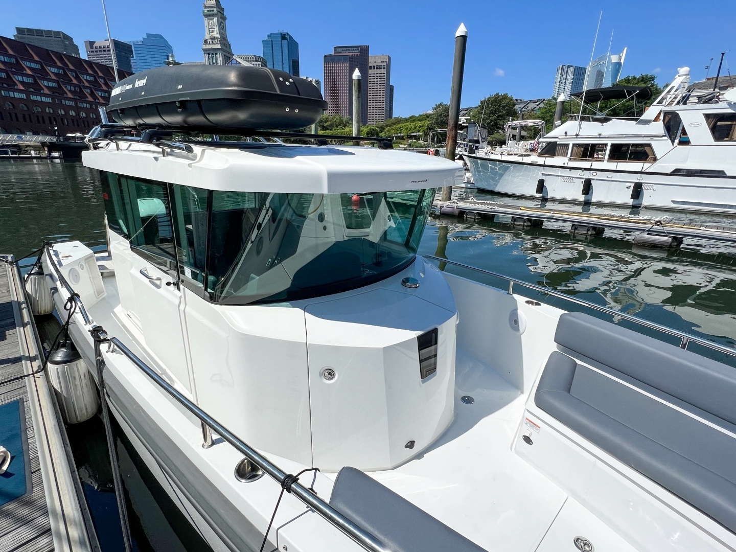 2020 Axopar 28 Cabin - Image 11