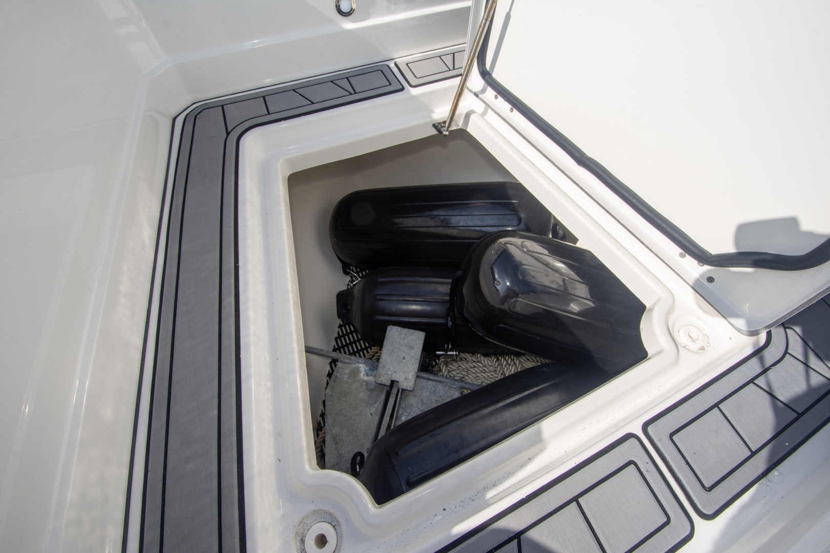 2022 Monterey 385 SS - Image 45