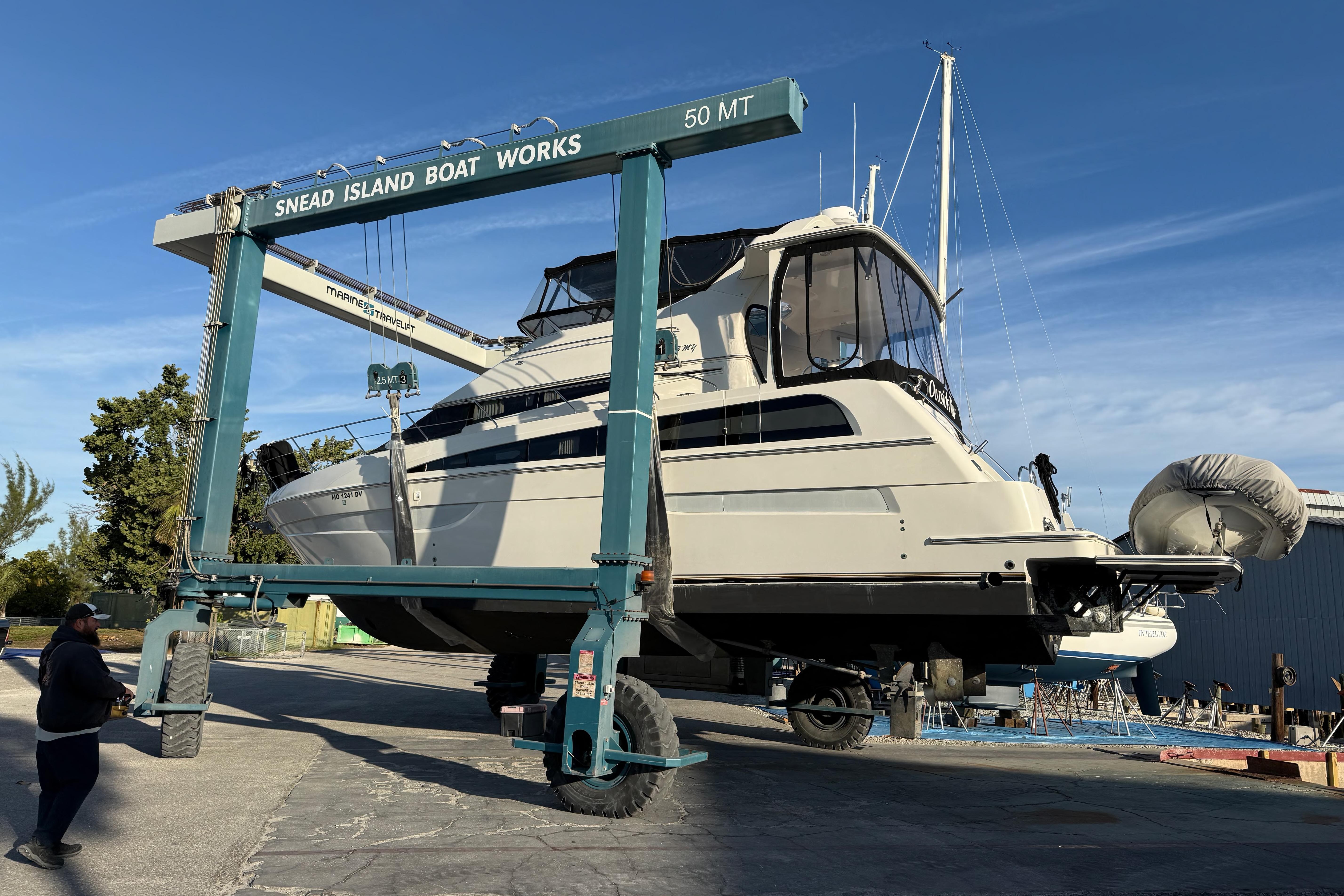 2006 Carver 43 Motor Yacht lifted at Snead Island Boat Works.