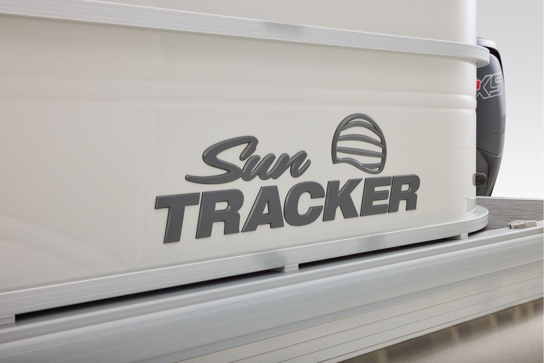 2026 Sun Tracker Party Barge 20 DLX - 53