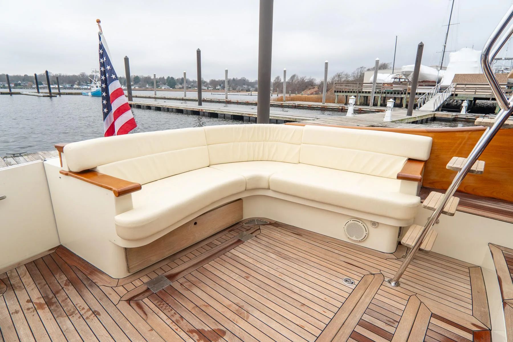 2006 Hinckley Talaria 55 FB - 36