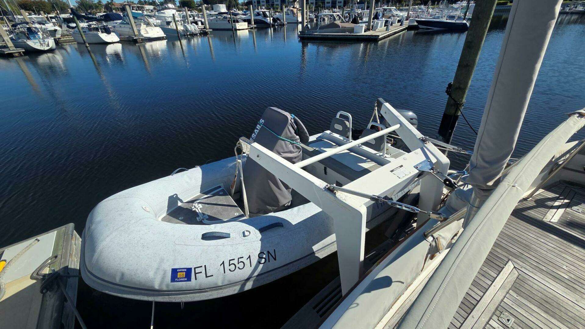 1997 Grand Banks 49 Classic - Image 12