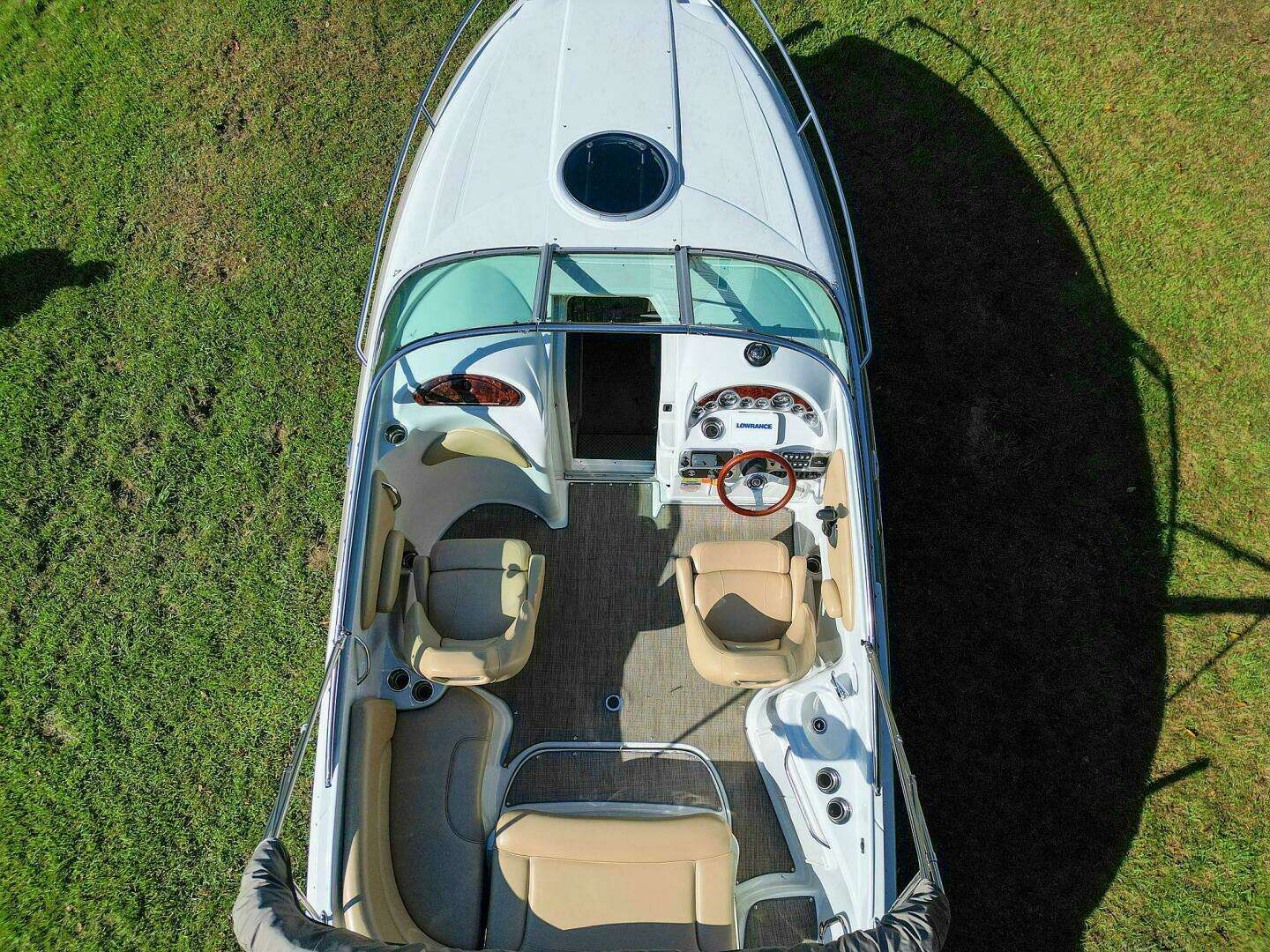 2015 Crownline 236 SC - Image 5