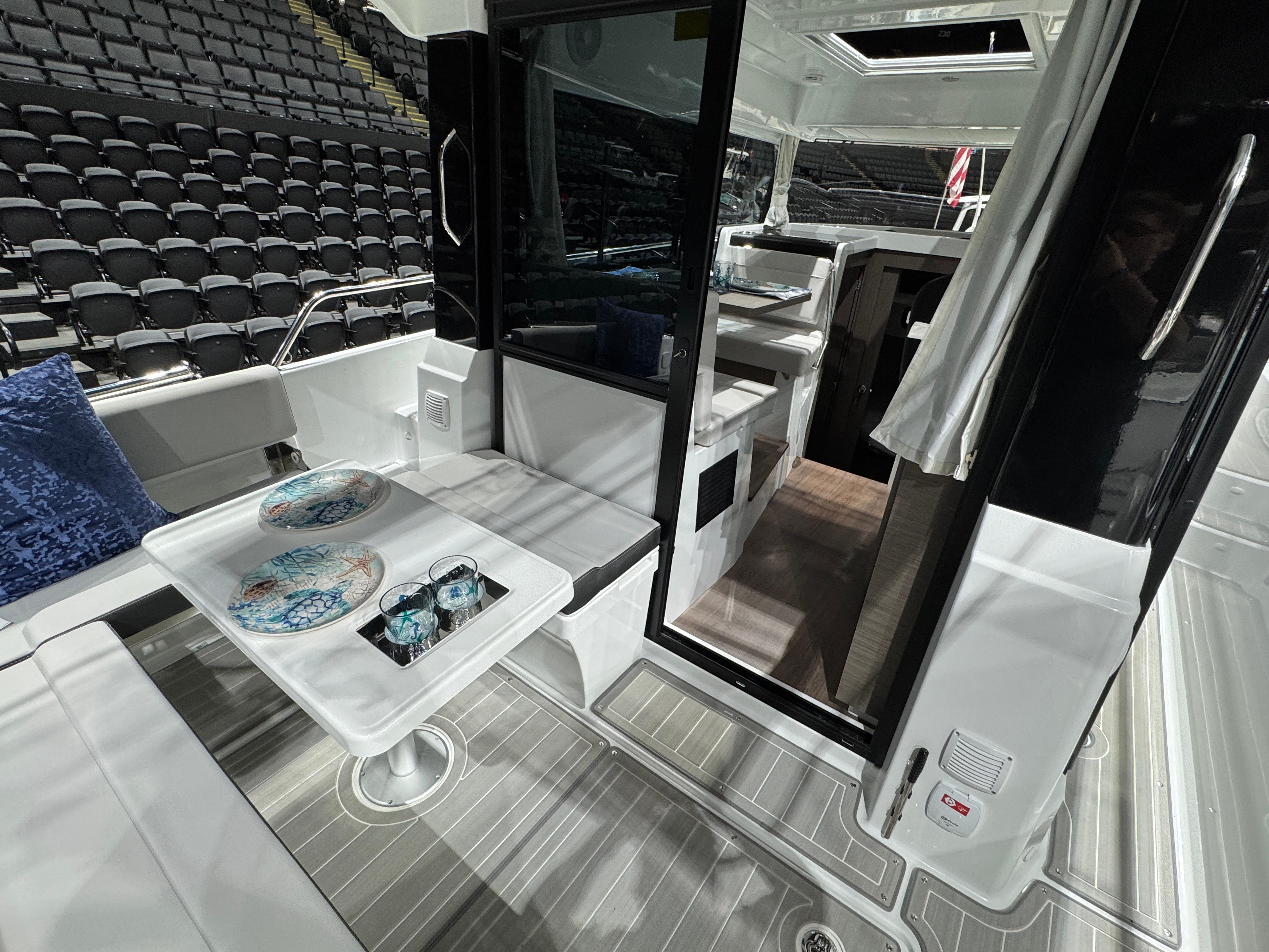 2026 Jeanneau NC 895 Sport Series 2