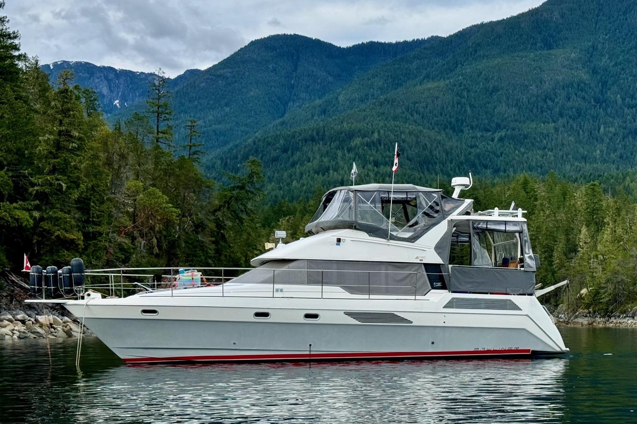 1990 Bayliner 4387 Motoryacht