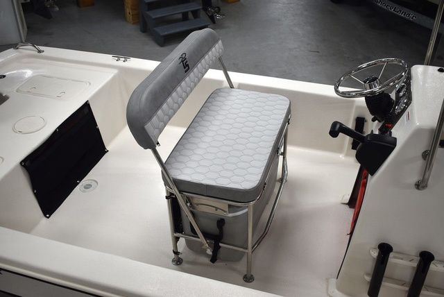 2025 Carolina Skiff E20 JVX Center Console - 8