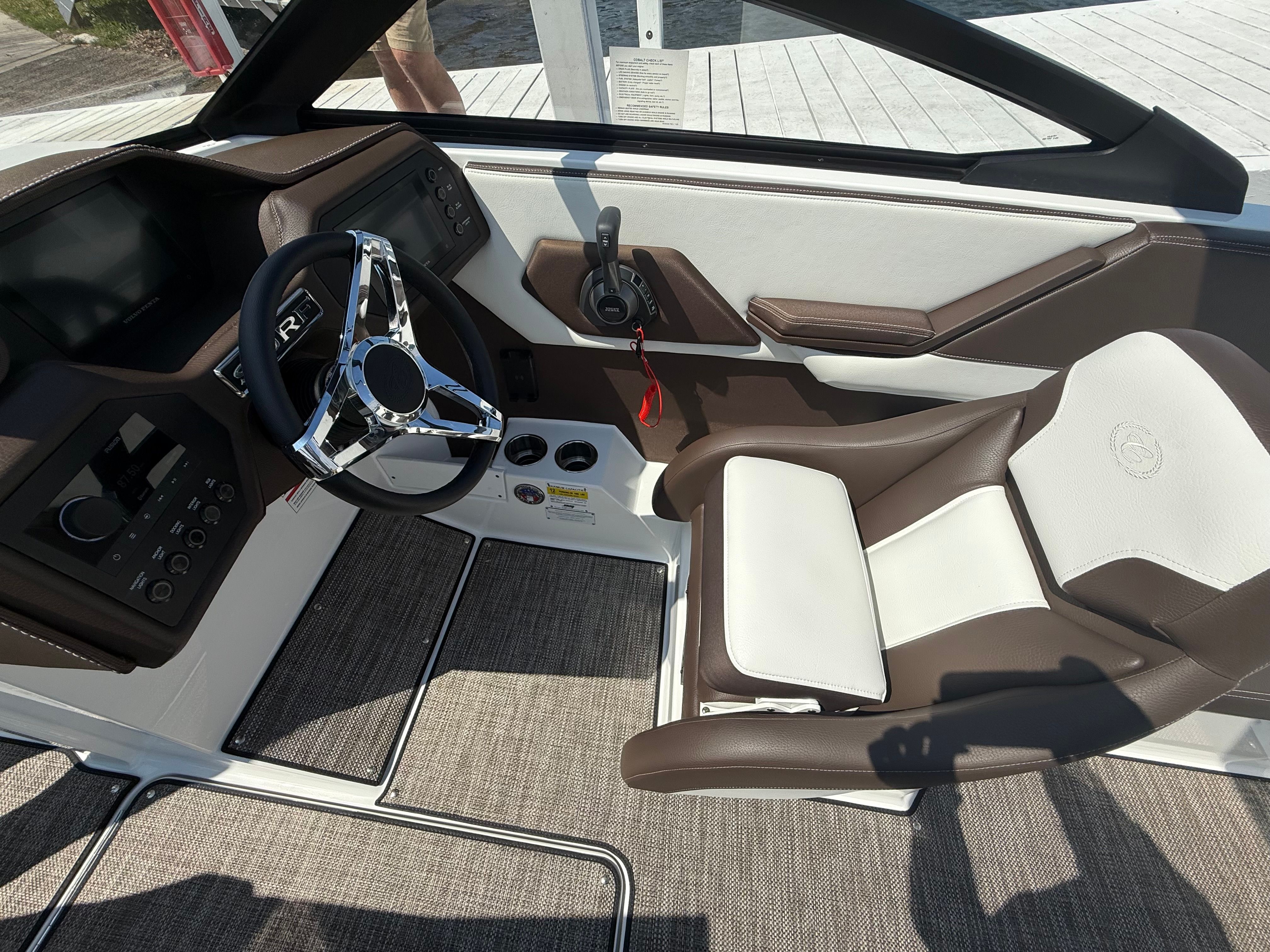2025 Cobalt CS23 Surf - 23