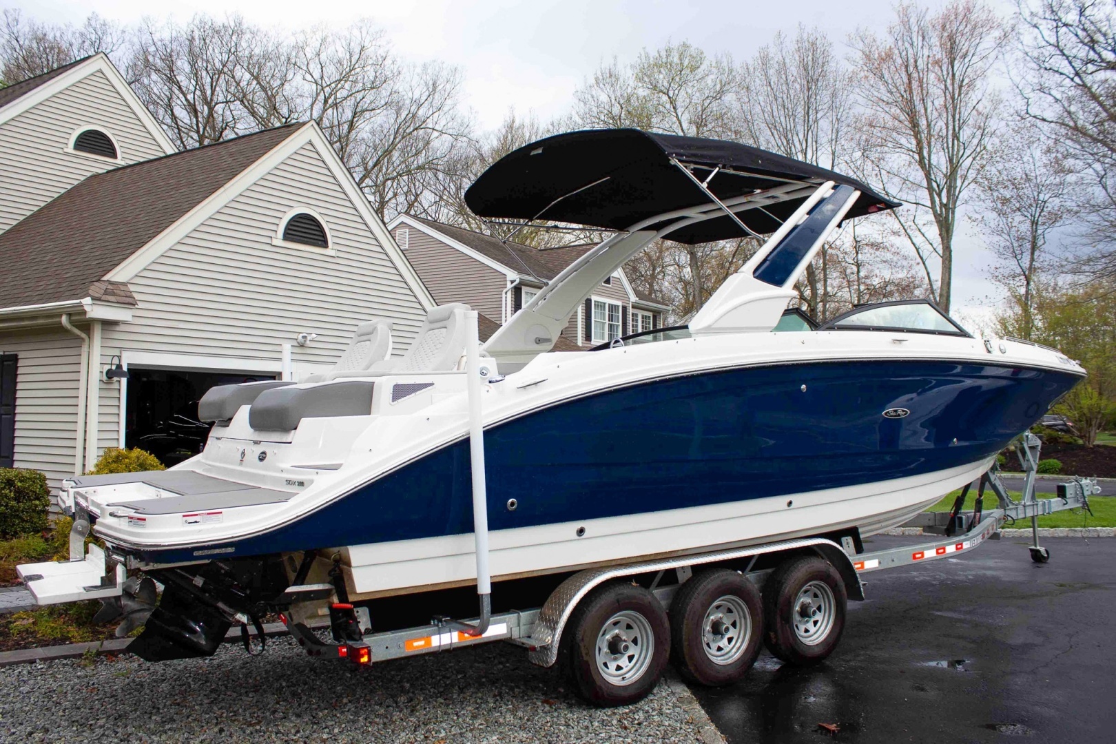 2024 Sea Ray SDX 290 - Image 3