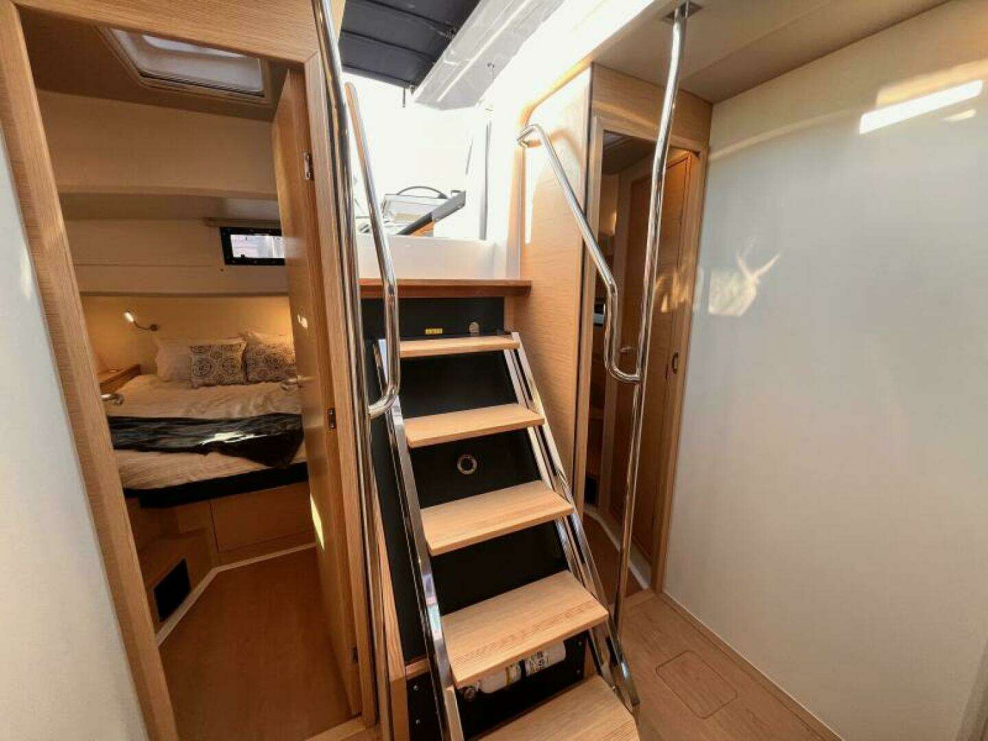 2023 Hanse 460 - Image 15