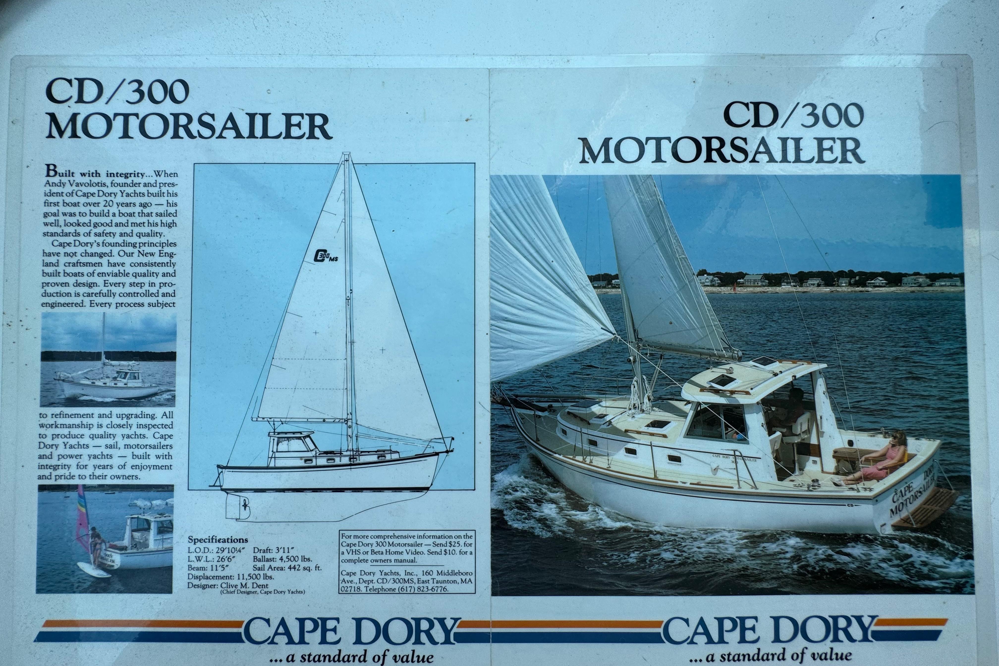 Brochure of the 1989 Cape Dory 30 Motorsailer with images and technical drawings.