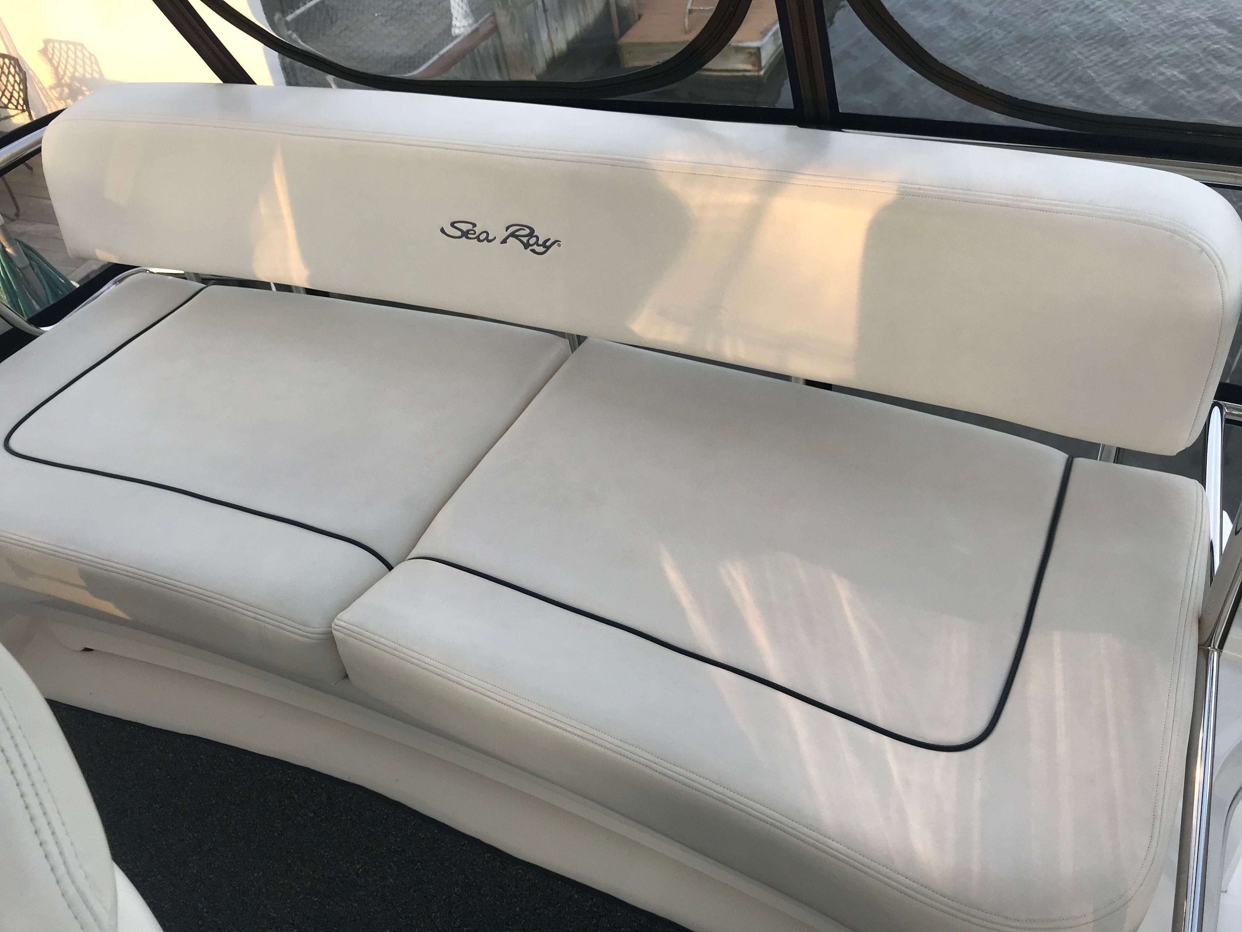 2005 Sea Ray 500 Sedan Bridge - 11