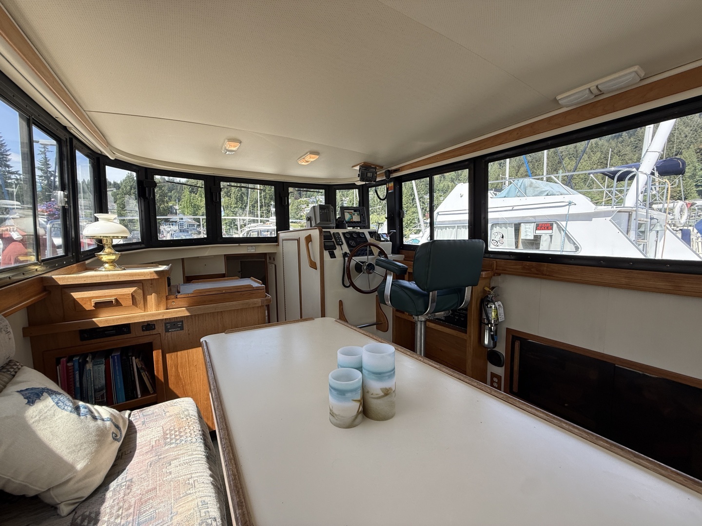 1994 Camano 31 Troll - Image 33