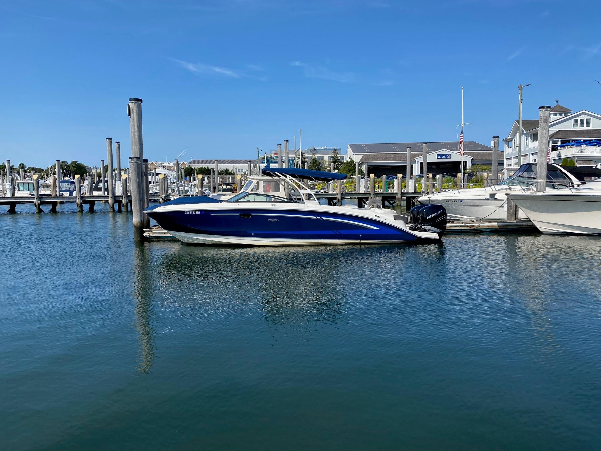 2017 Sea Ray SDX 290 Outboard