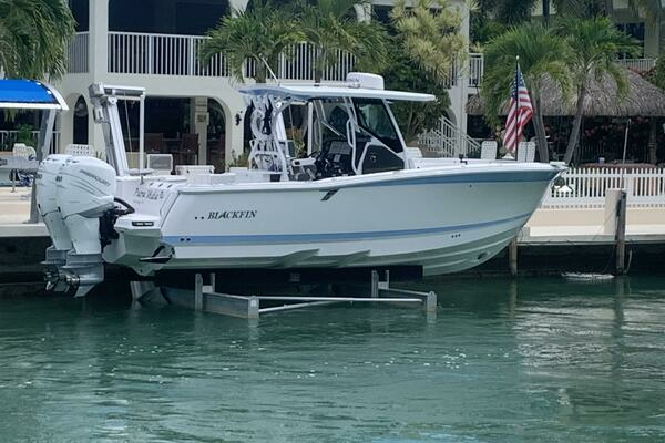 2023 Blackfin 302 CC