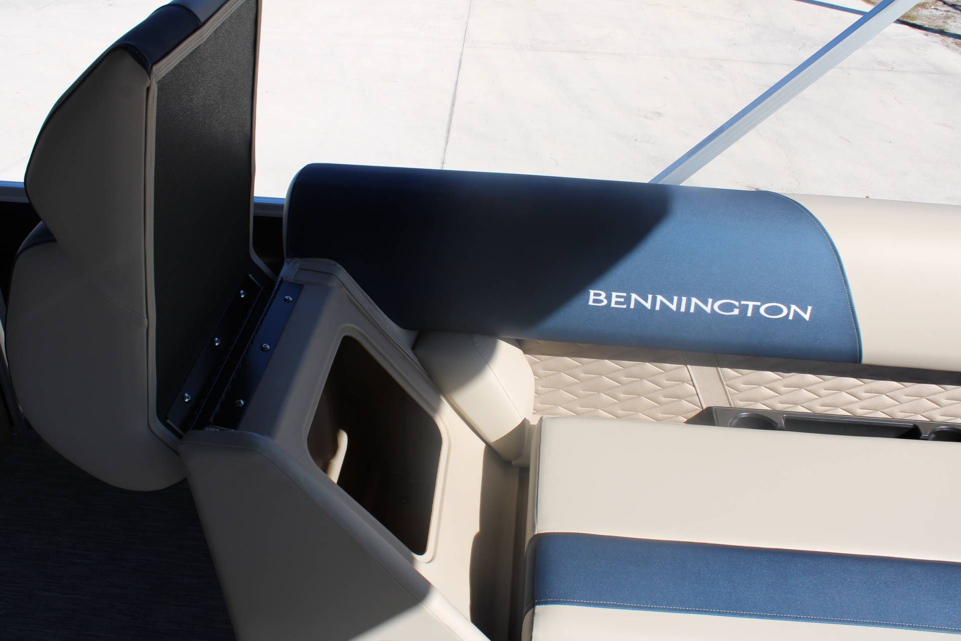 2026 Bennington 22SFCSF - 10