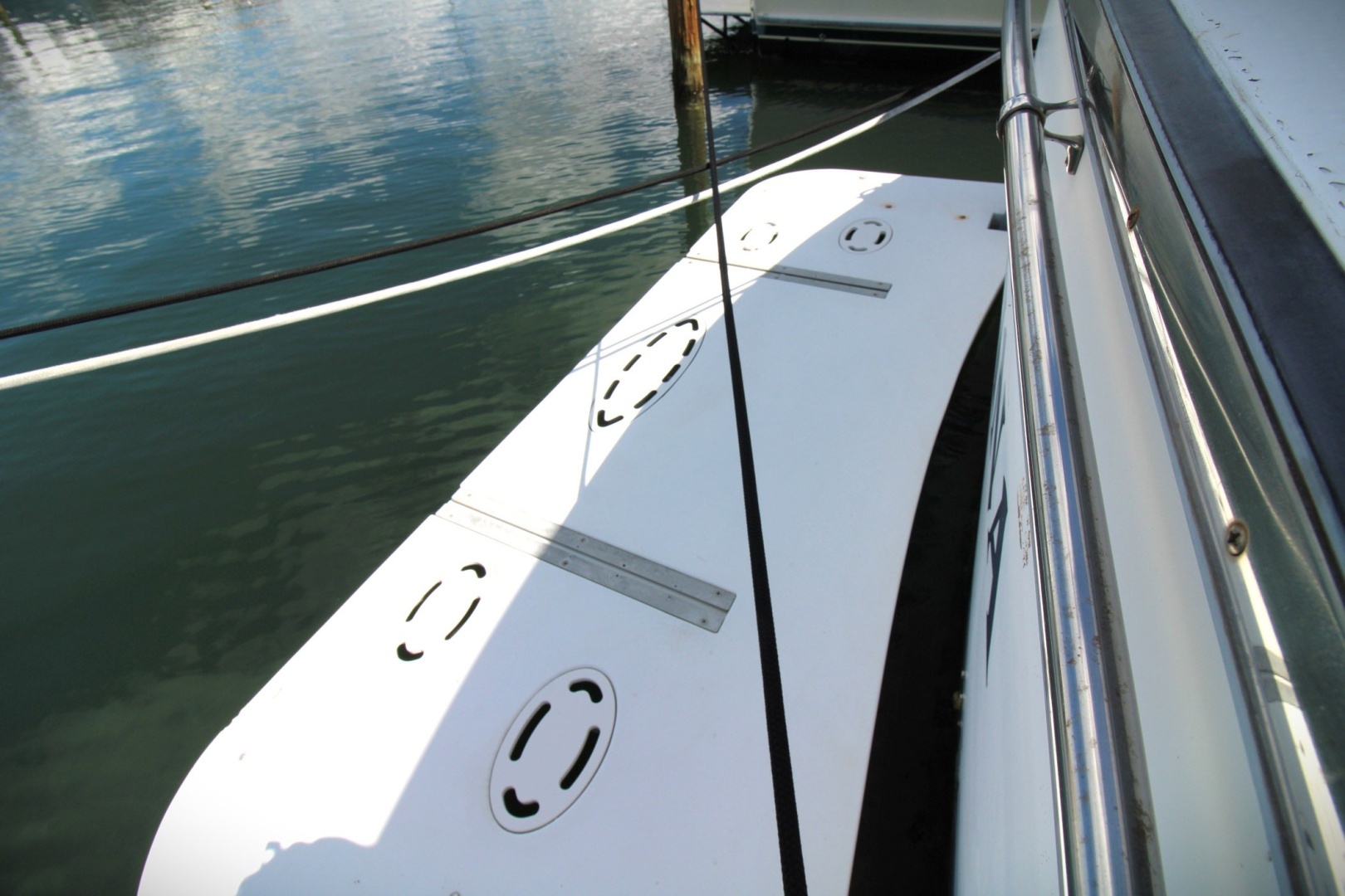 1995 Jefferson 52 Rivanna Cockpit MY - Image 30
