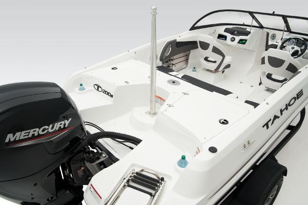 2025 Tahoe 200 S - 66