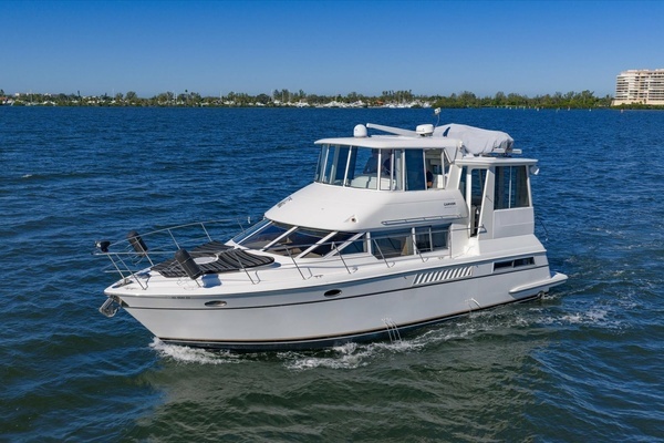 1998 Carver 455 Aft Cabin MY