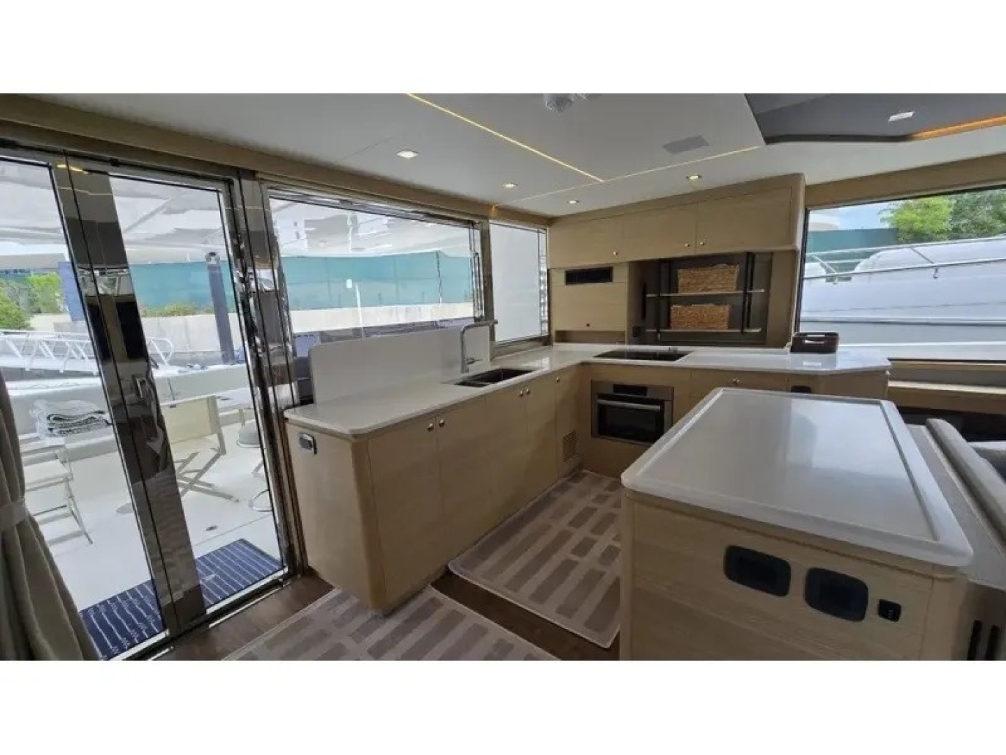 2025 Aquila 54 YACHT - Image 23