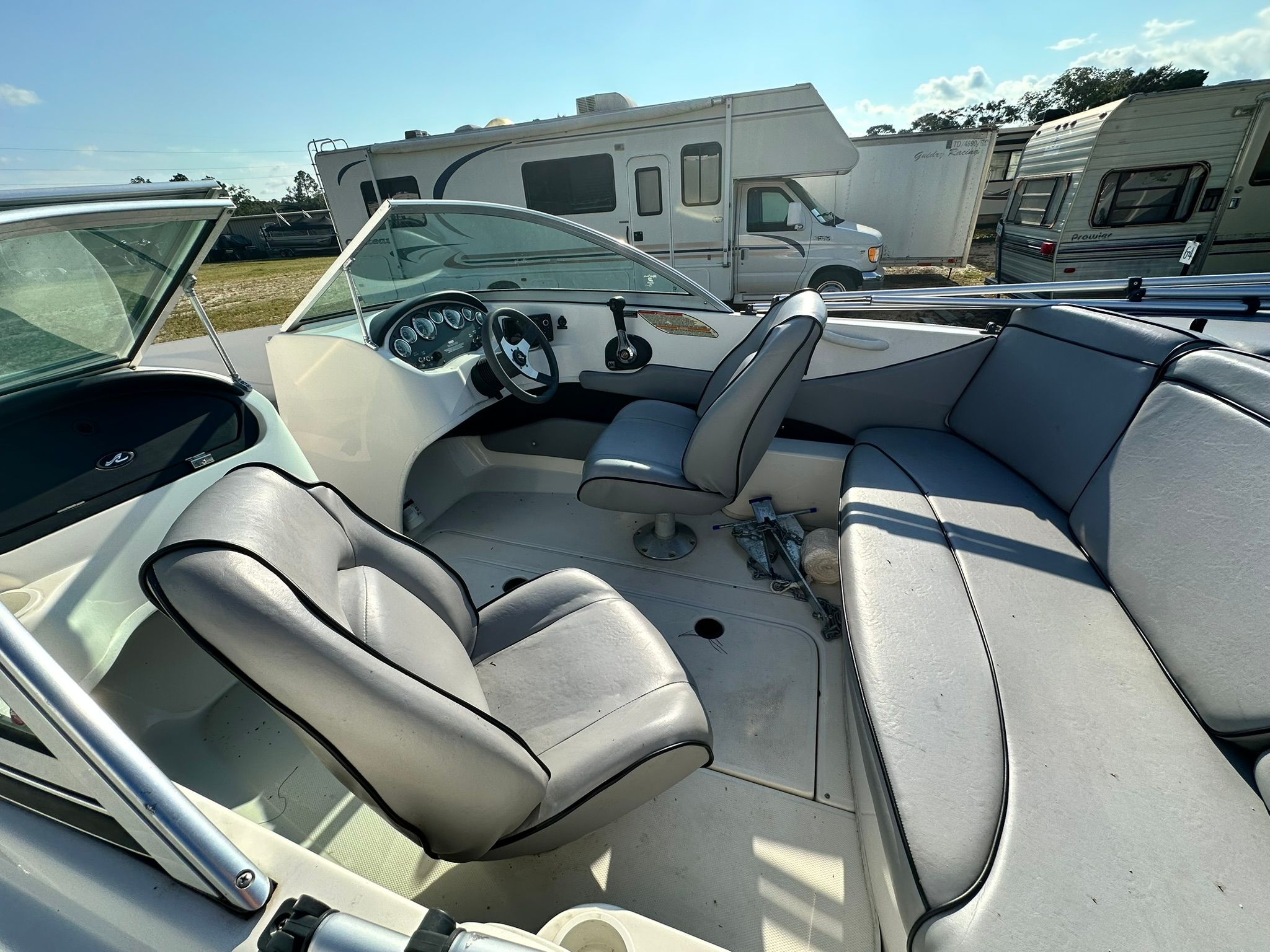 2011 Sea Ray 175 Sport - 4