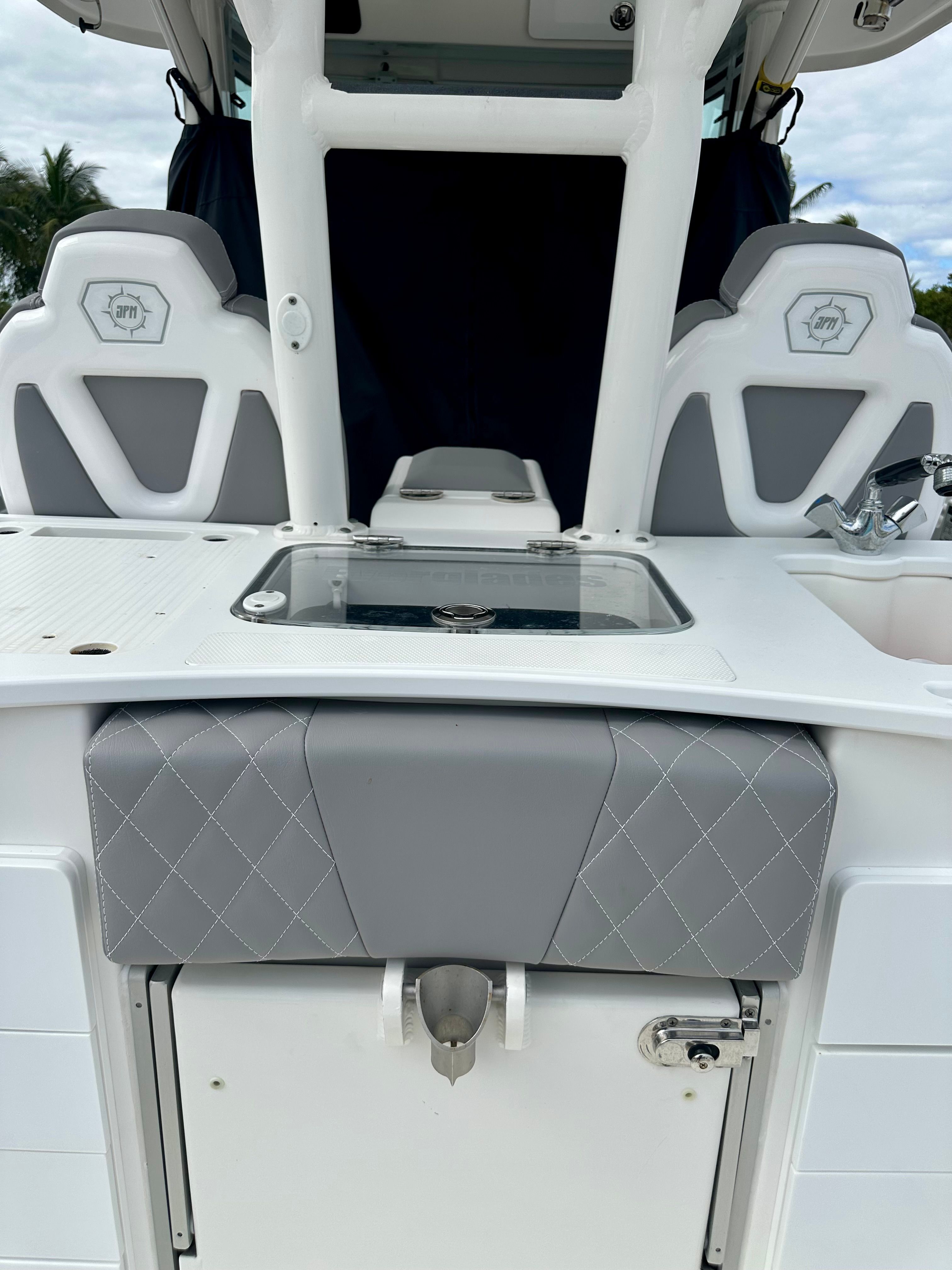 2009 Everglades 365 Center Console - 95
