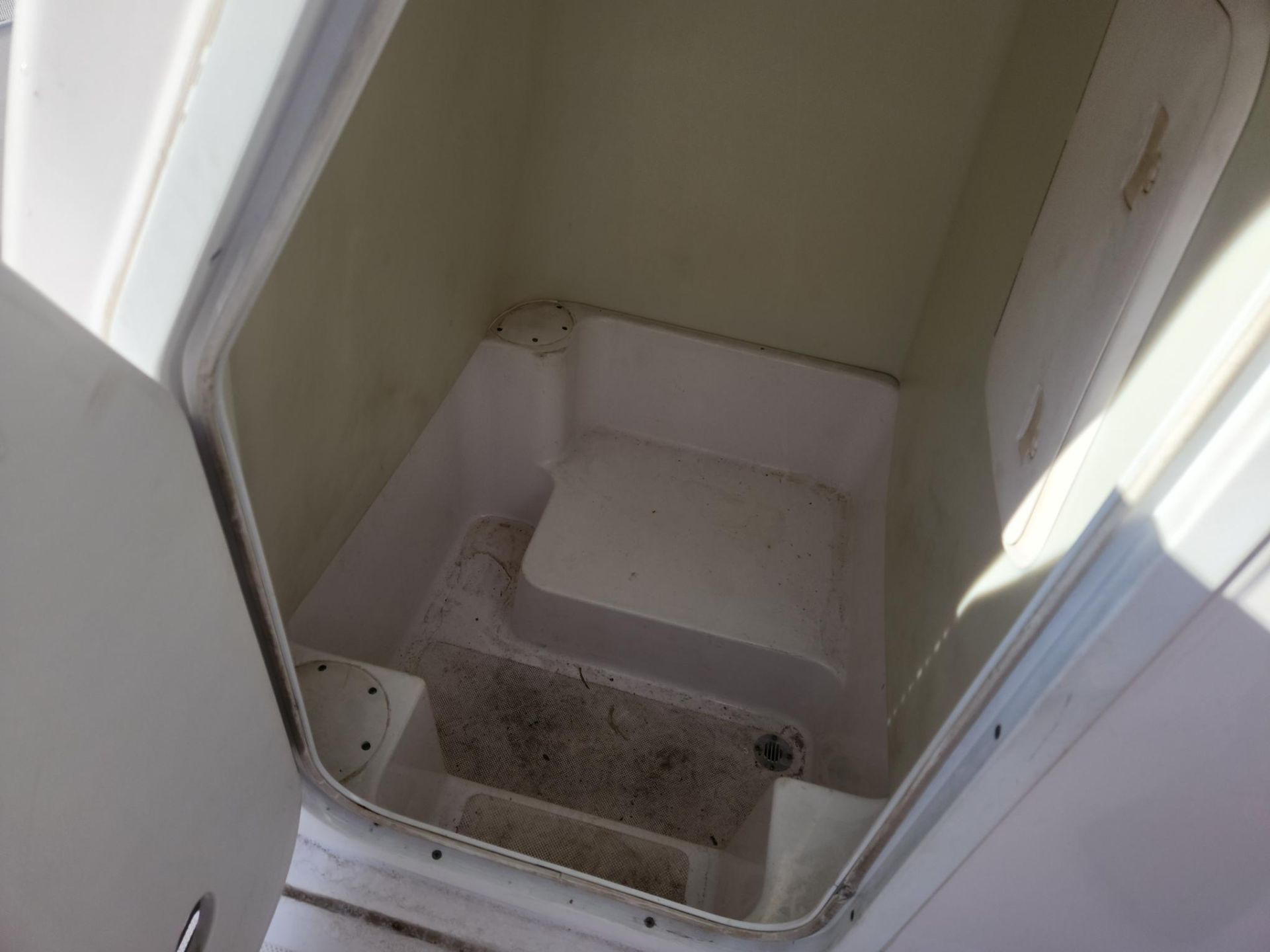 2008 Pro-Line 2000 CENTER CONSOLE - 15