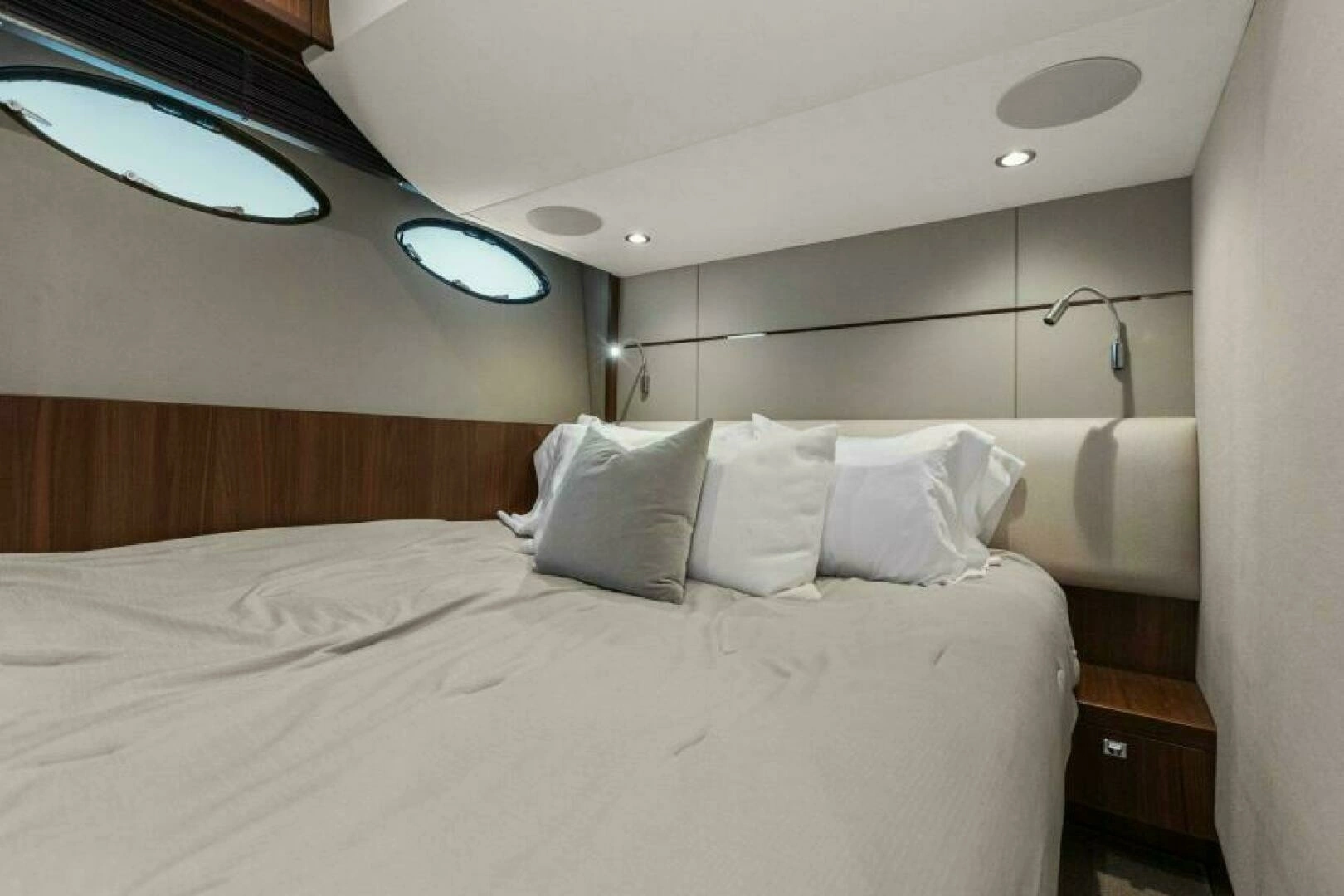 2016 Princess 60 Flybridge - Image 52