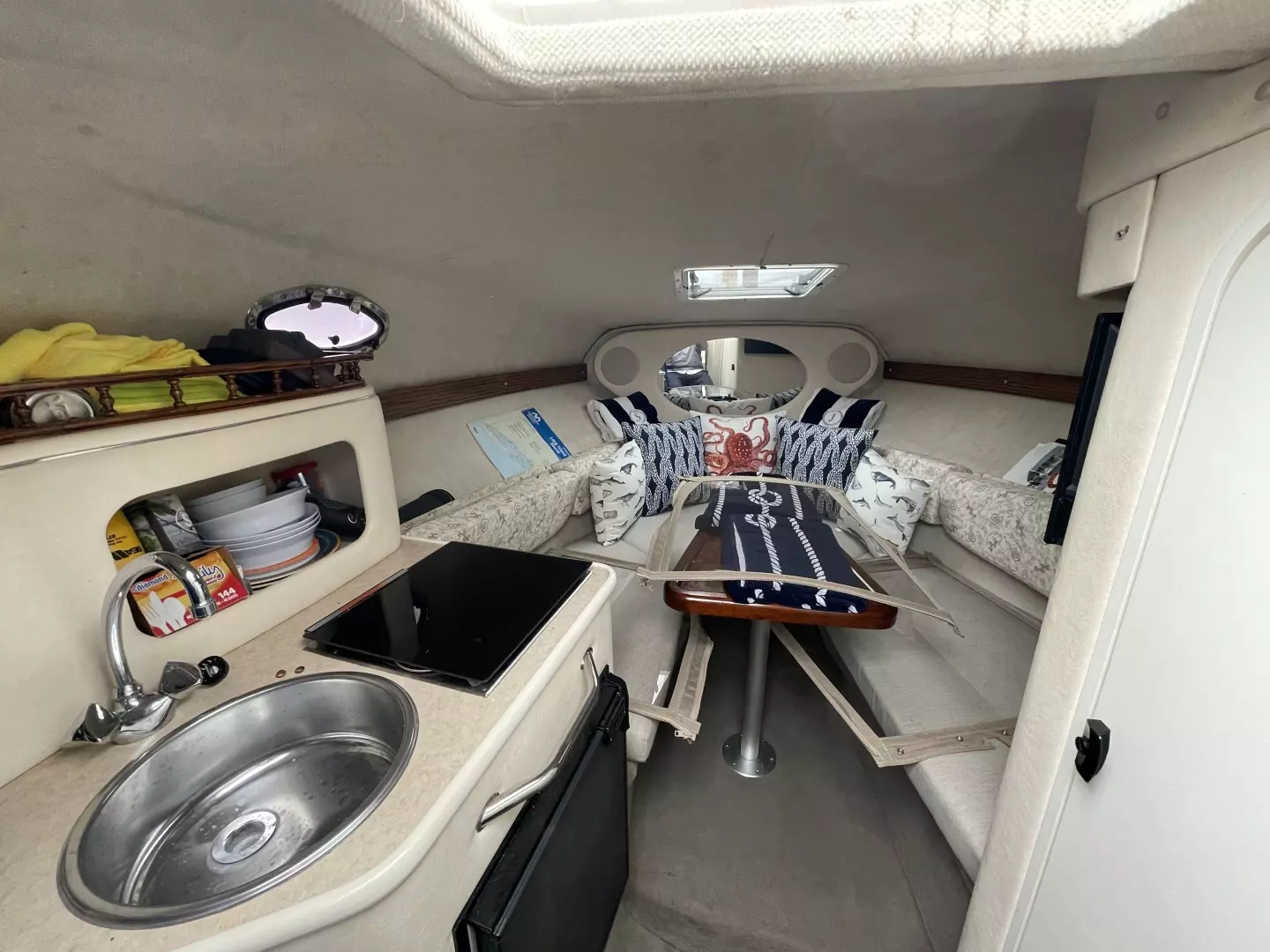 2002 Sea Ray 240 Sundancer - Image 15