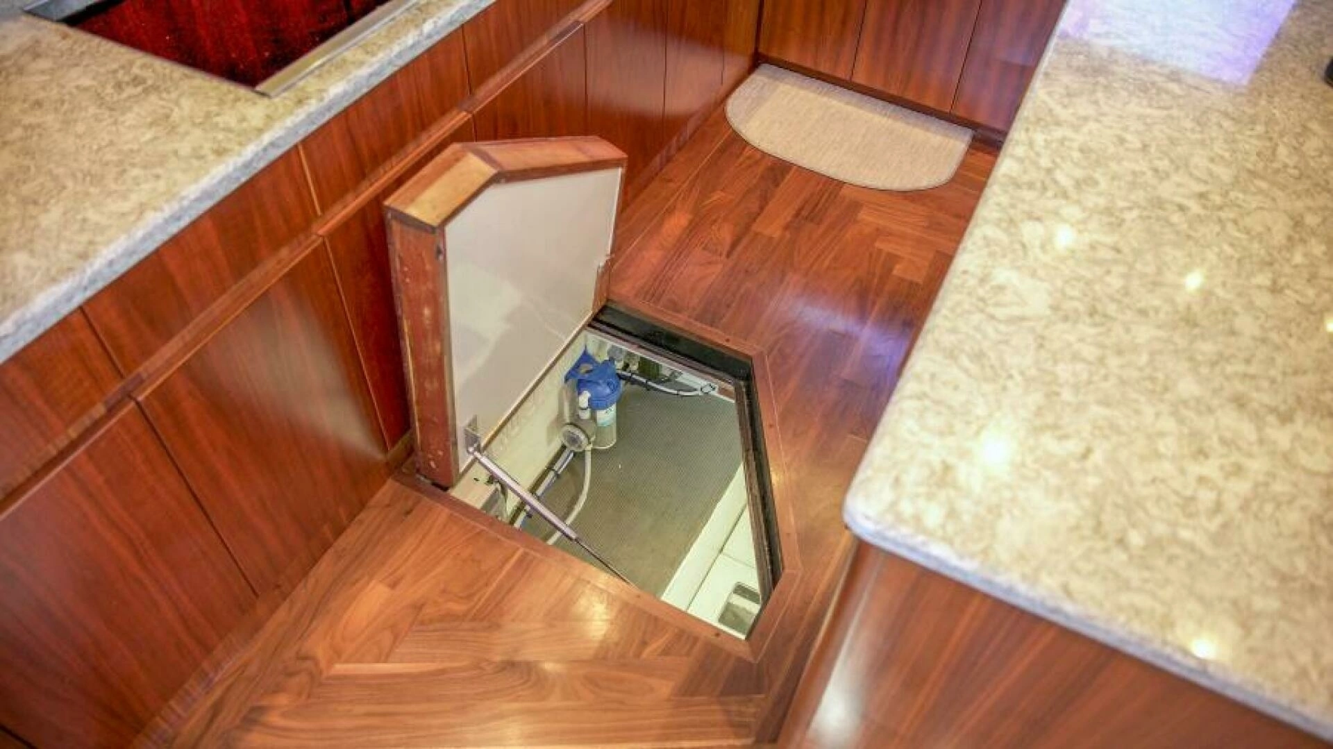 1991 Monterey 65 Convertible Custom Sportfish - Image 25