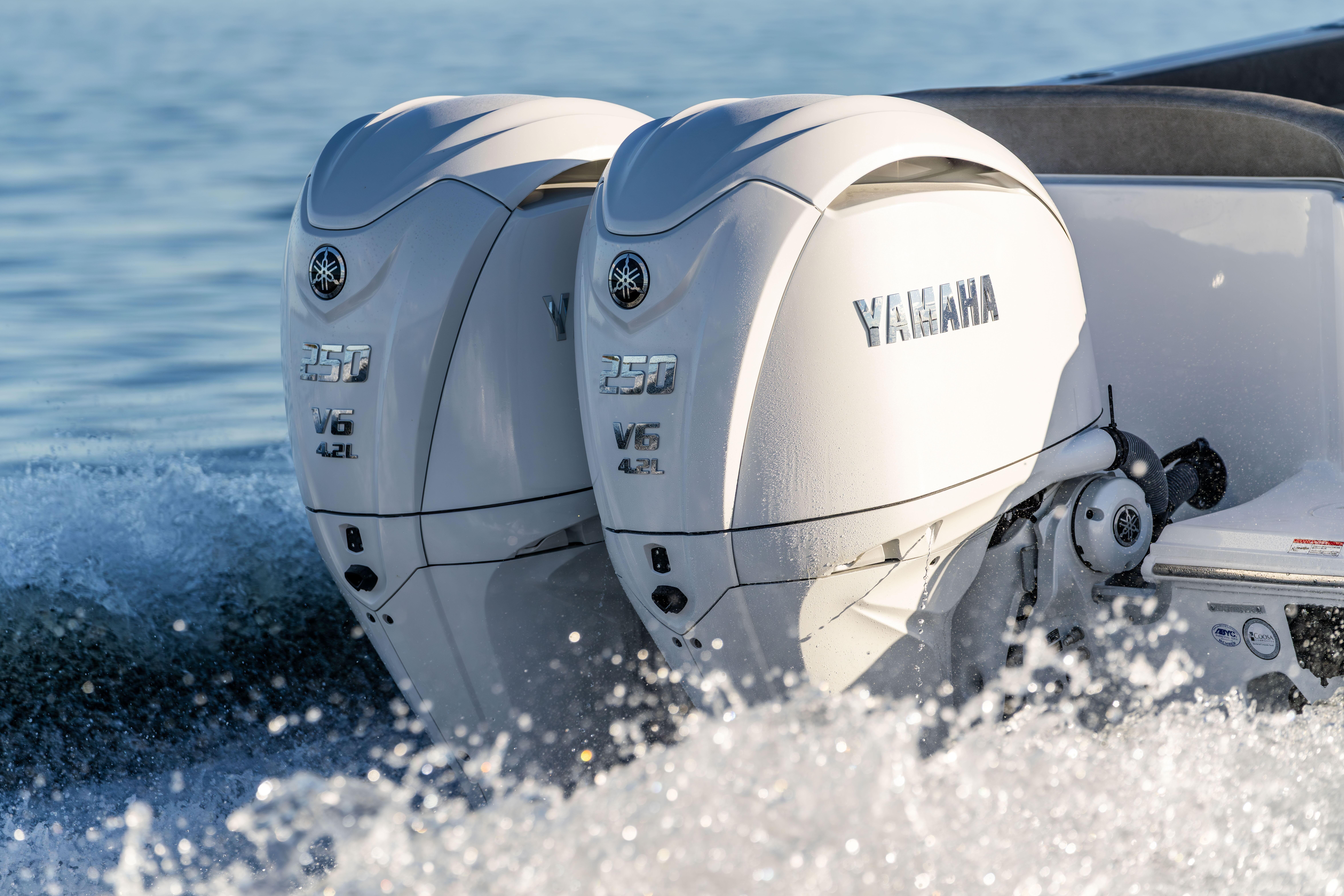 Twin Yamaha V6 outboard engines powering Sea Hunt Ultra 275 Coffin Box, 2026 model.