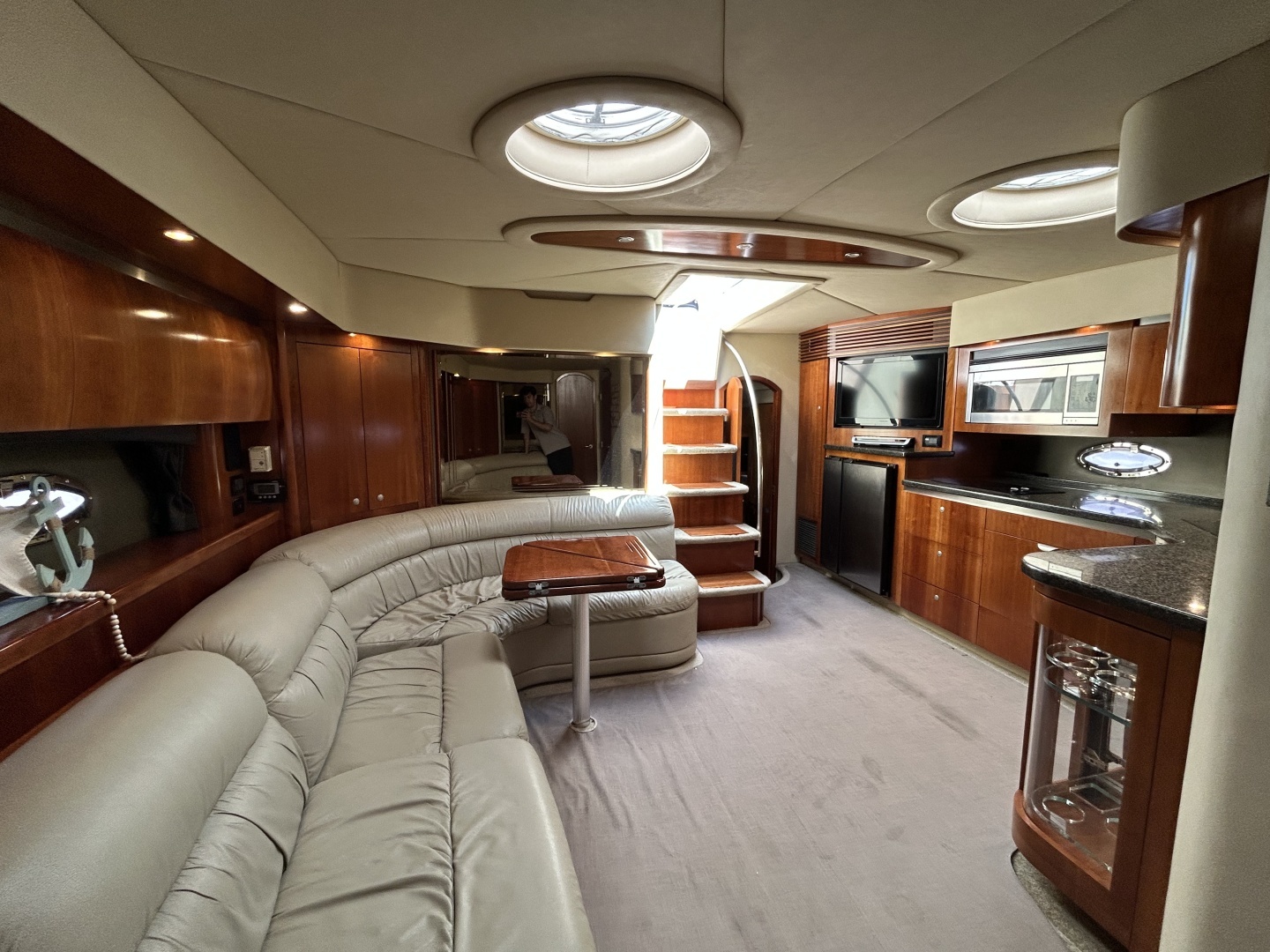 2006 Cruisers Yachts 520 Express - Image 19