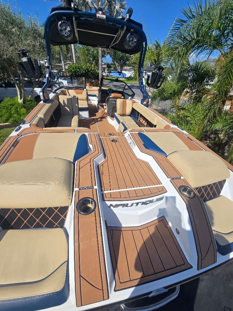 2020 Nautique GS24 - 11