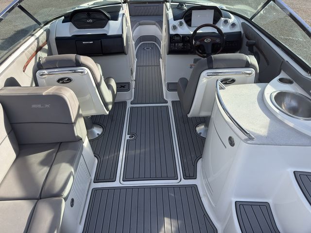 2008 Sea Ray 270 SLX - 10