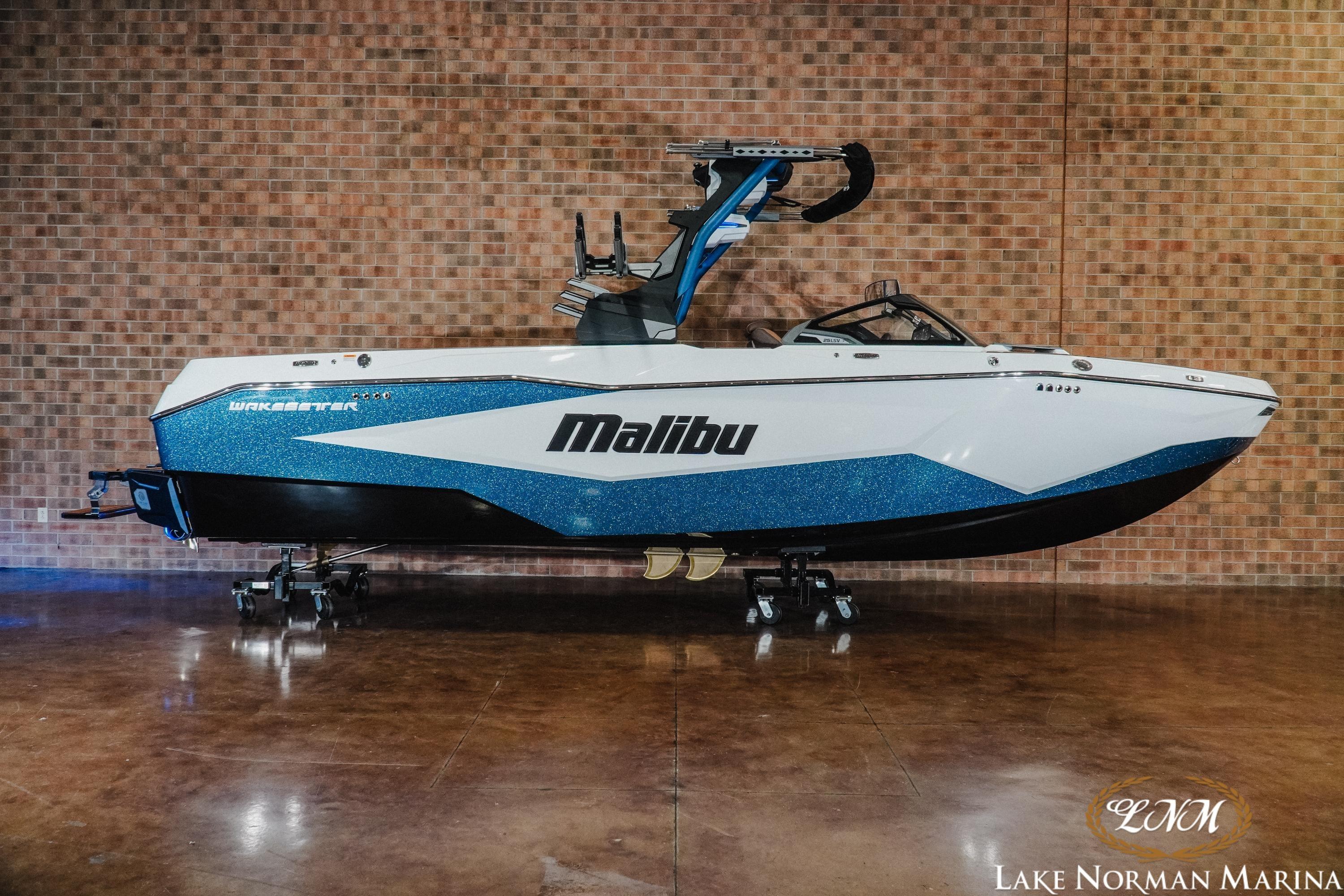 2026 Malibu Wakesetter 25 LSV