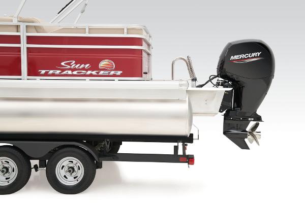 Manufacturer Provided Image: Sun Tracker Party Barge 22 RF DLX